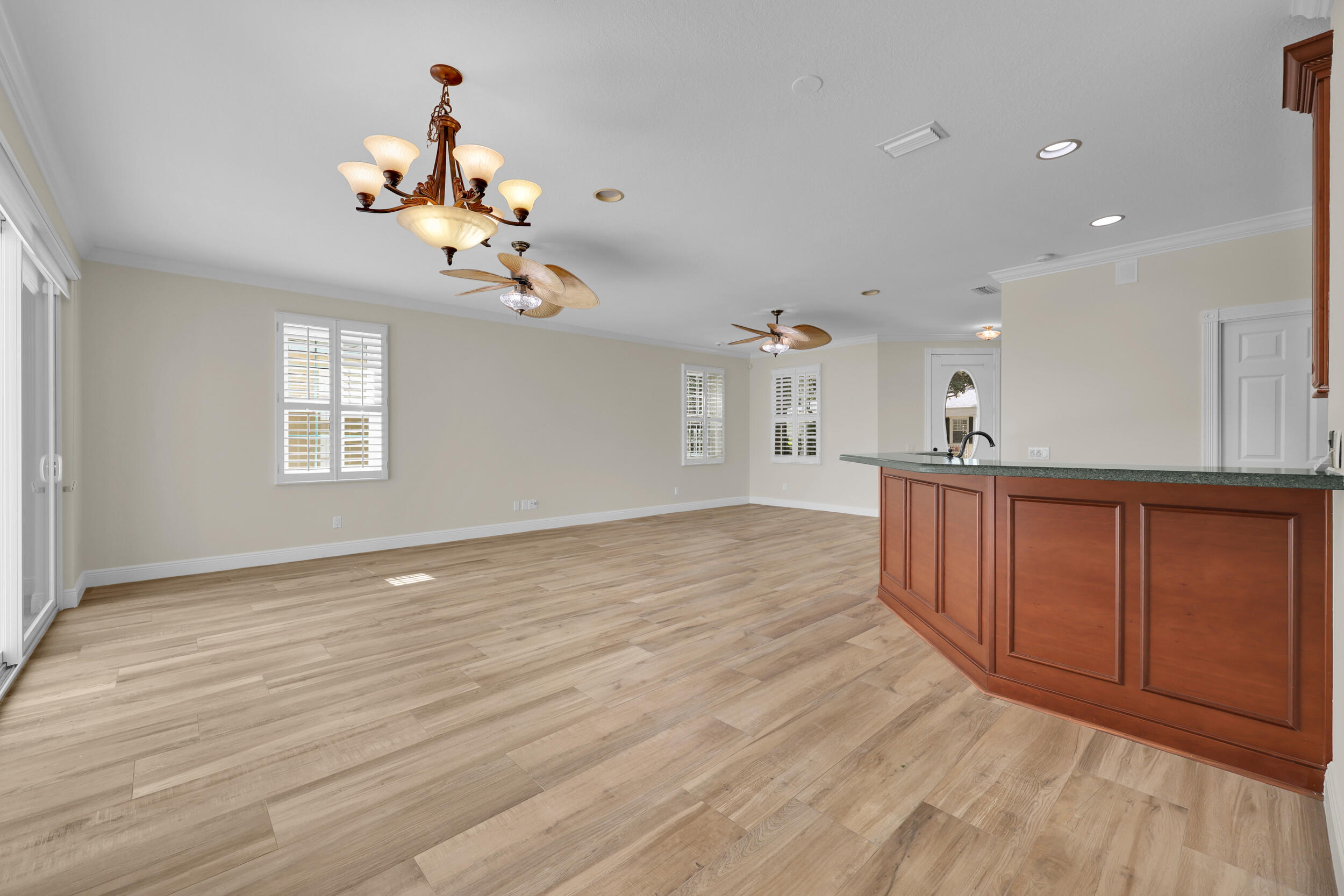 325 Sweet Bay Circle Property Photo 8