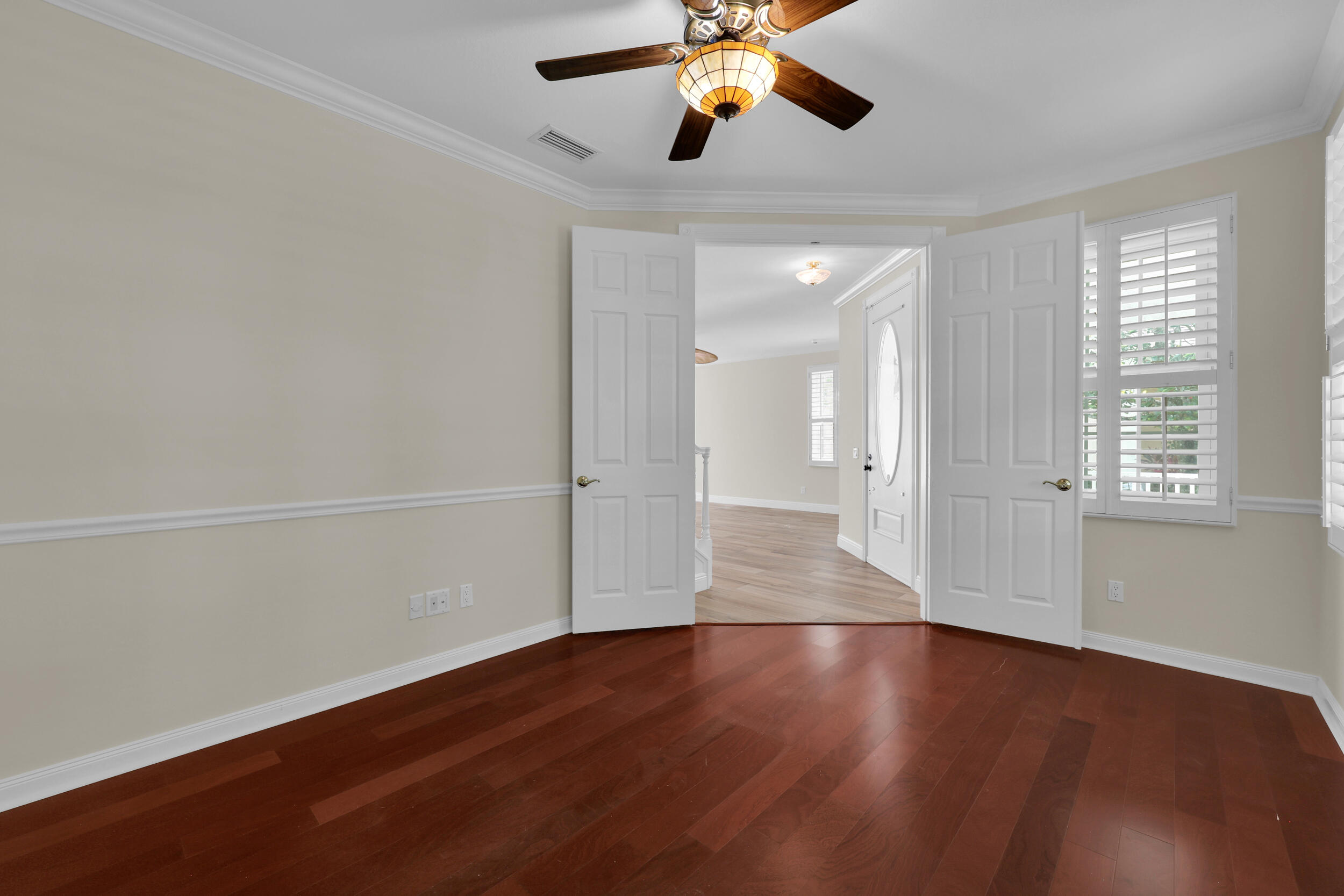 325 Sweet Bay Circle Property Photo 14