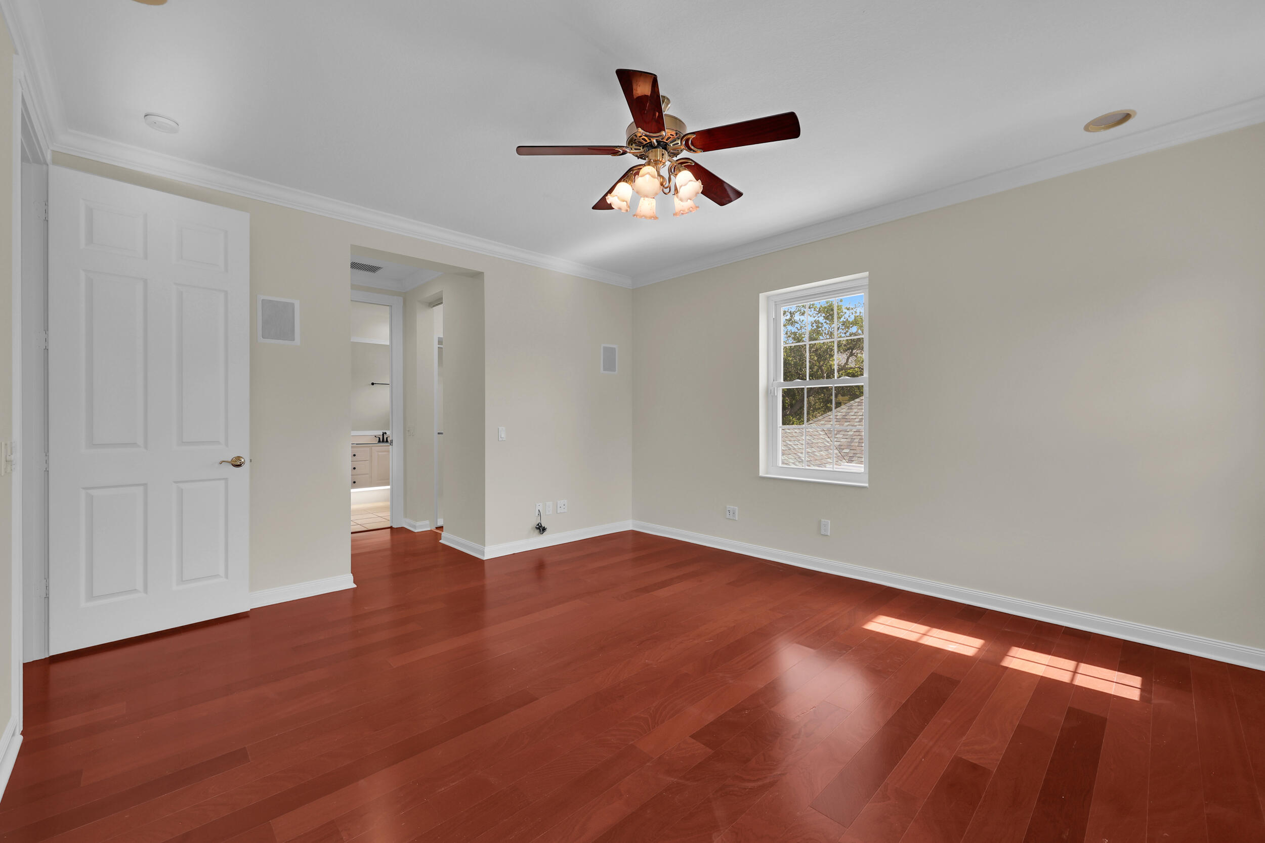 325 Sweet Bay Circle Property Photo 20
