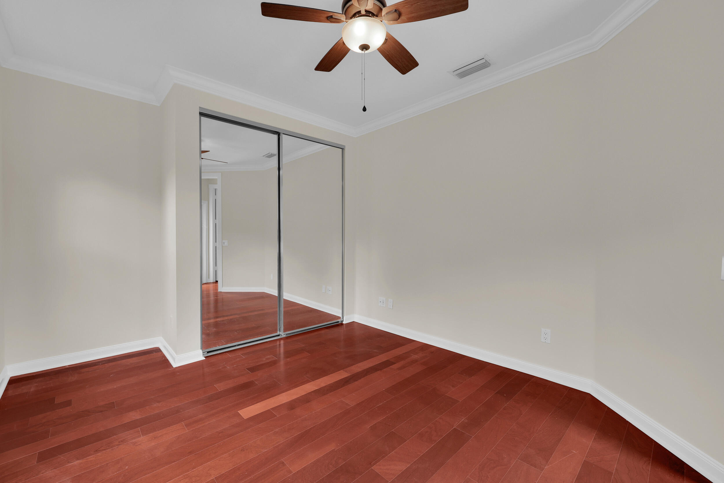 325 Sweet Bay Circle Property Photo 26