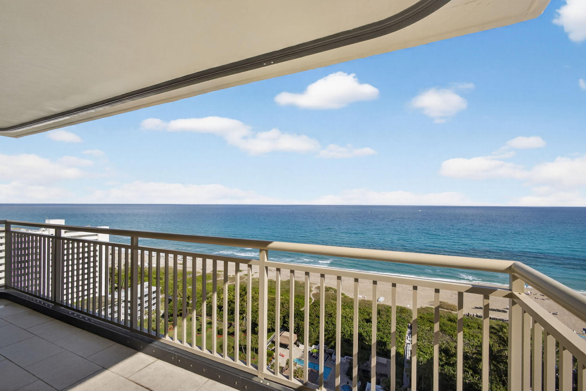 3400 N Ocean Drive Ph Property Photo 1