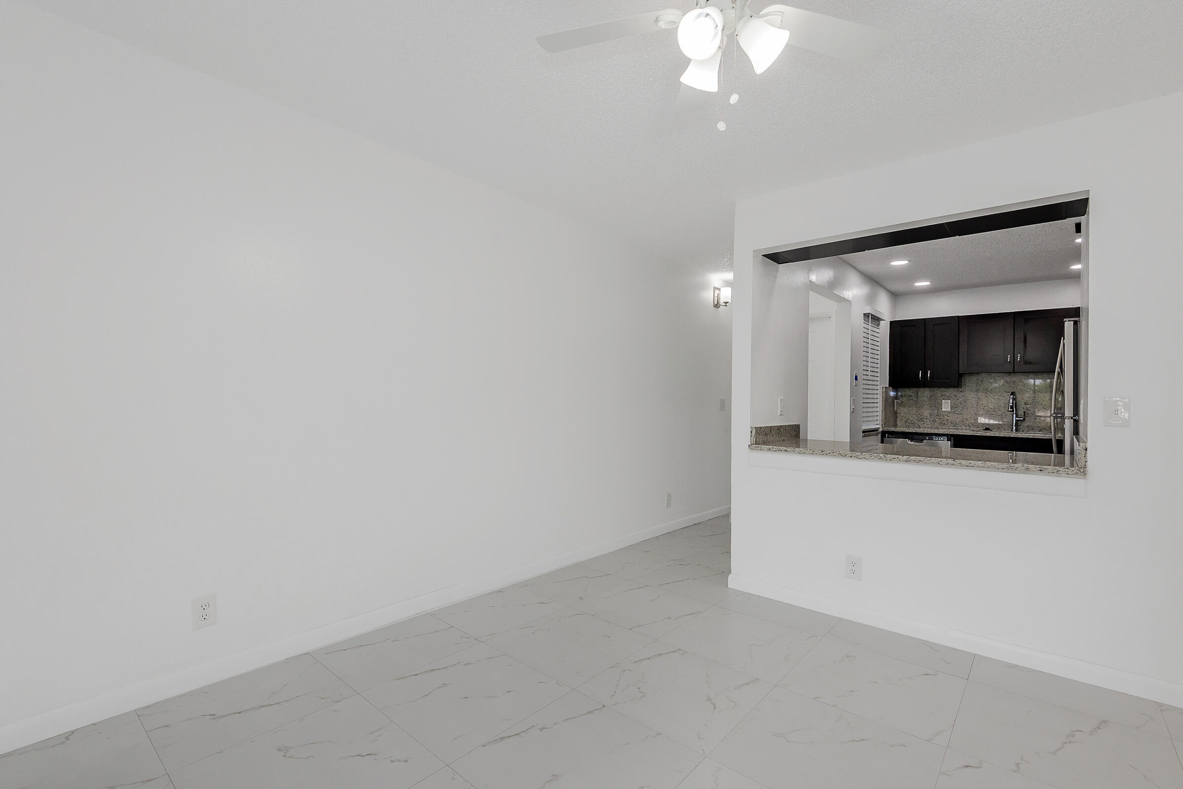 10675 Royal Palm Boulevard Property Photo 12