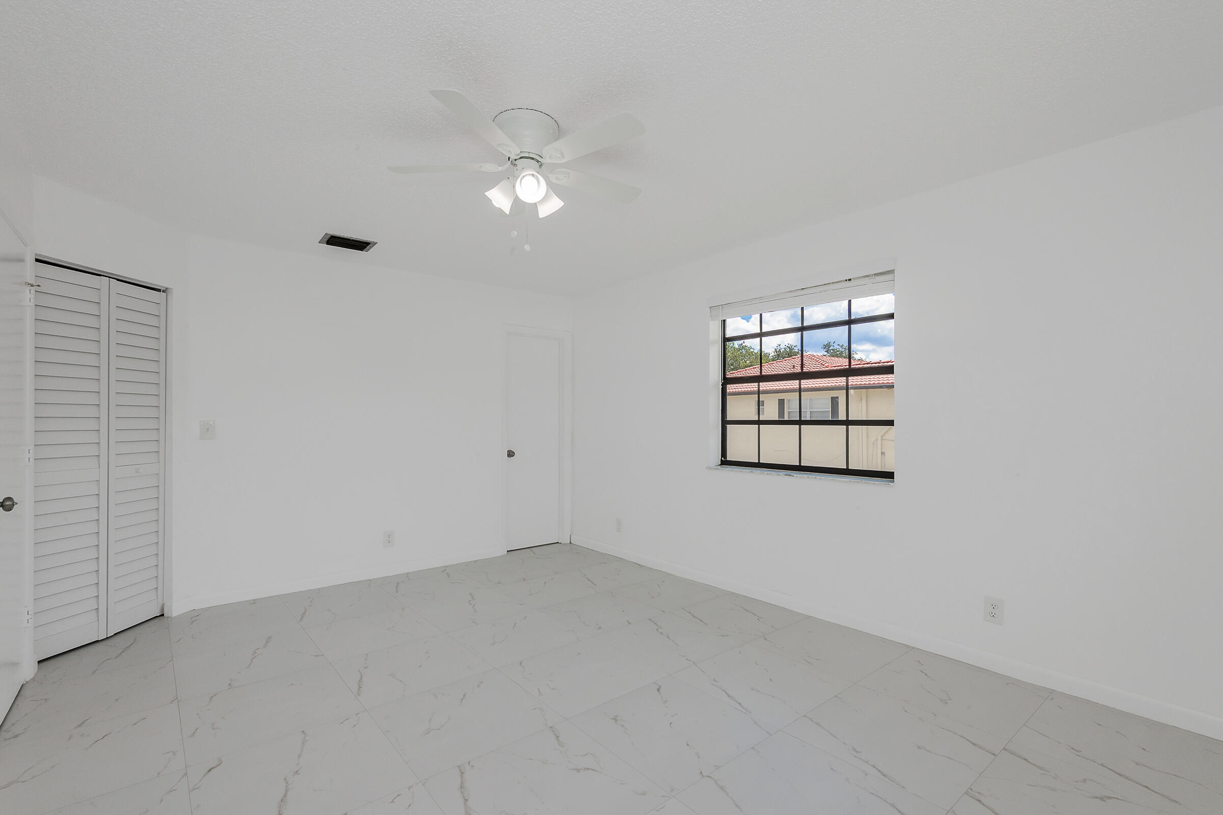 10675 Royal Palm Boulevard Property Photo 20