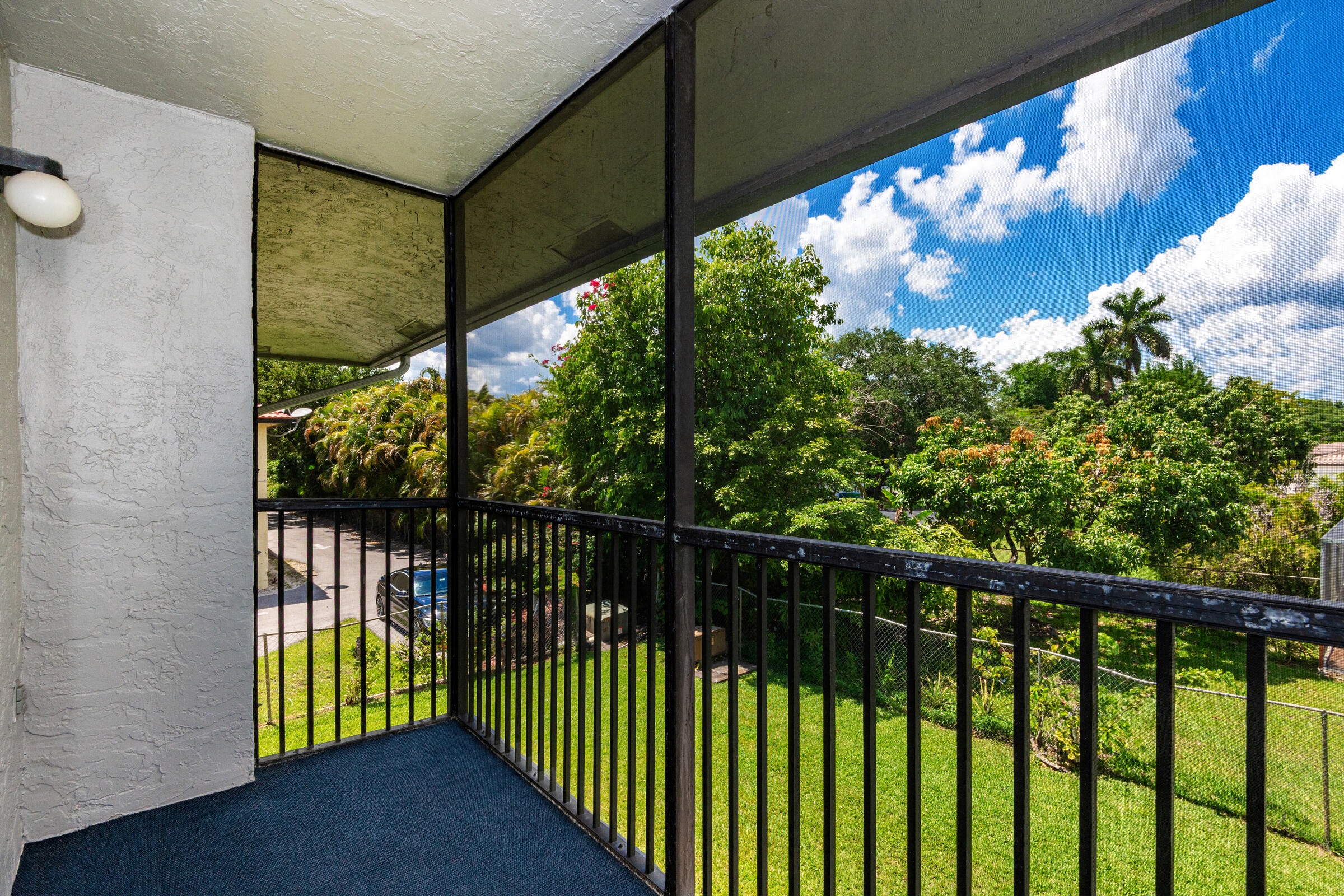 10675 Royal Palm Boulevard Property Photo 29