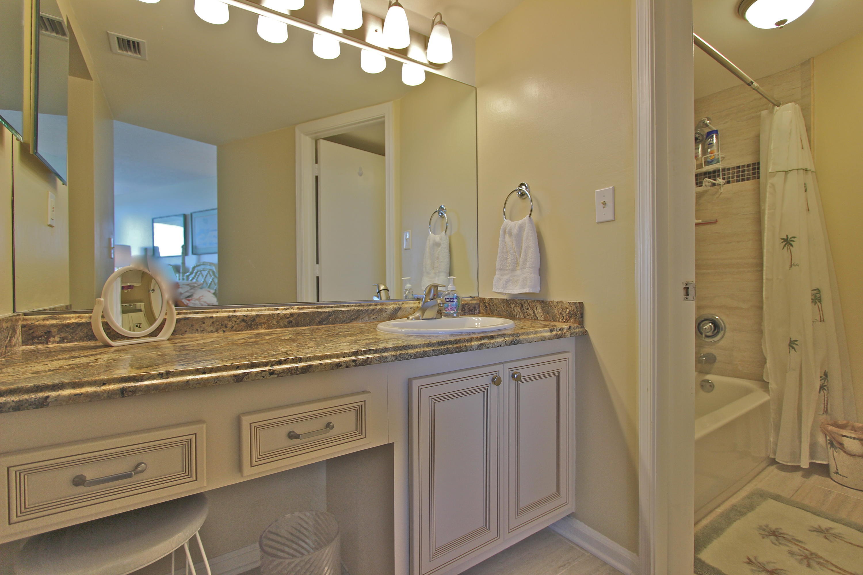 5420 N Ocean Avenue 1006 Property Photo 27