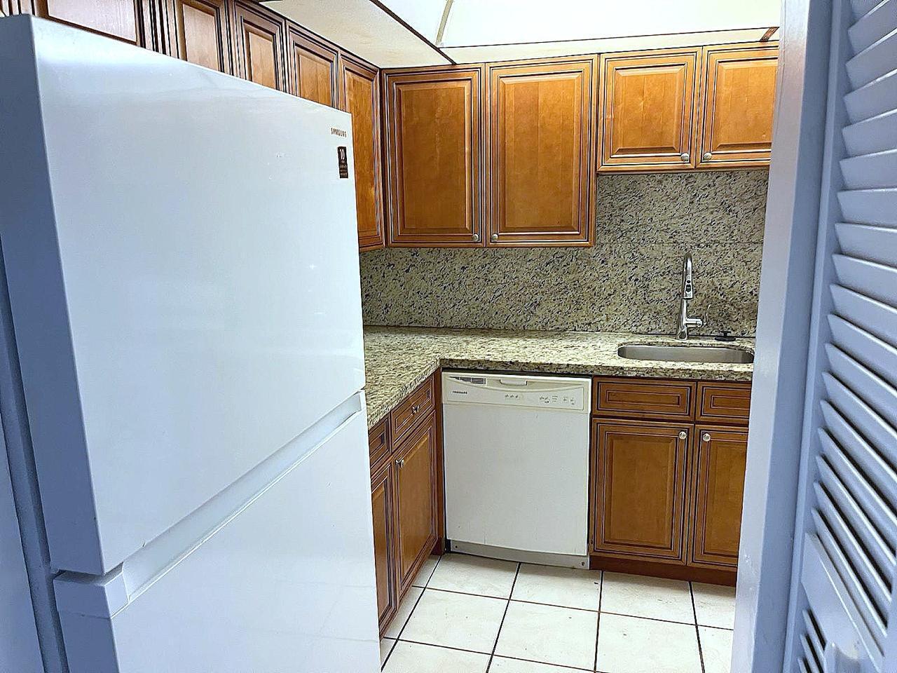 3490 Foxcroft Road B317 Property Photo 10