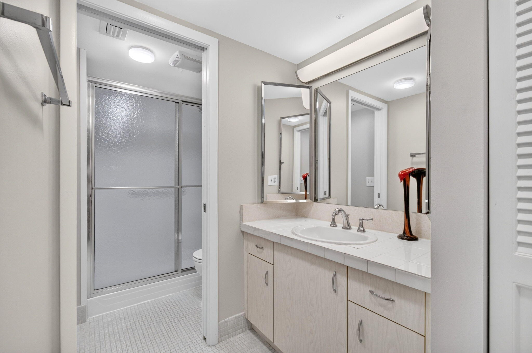 3030 Wolverton B Property Photo 18