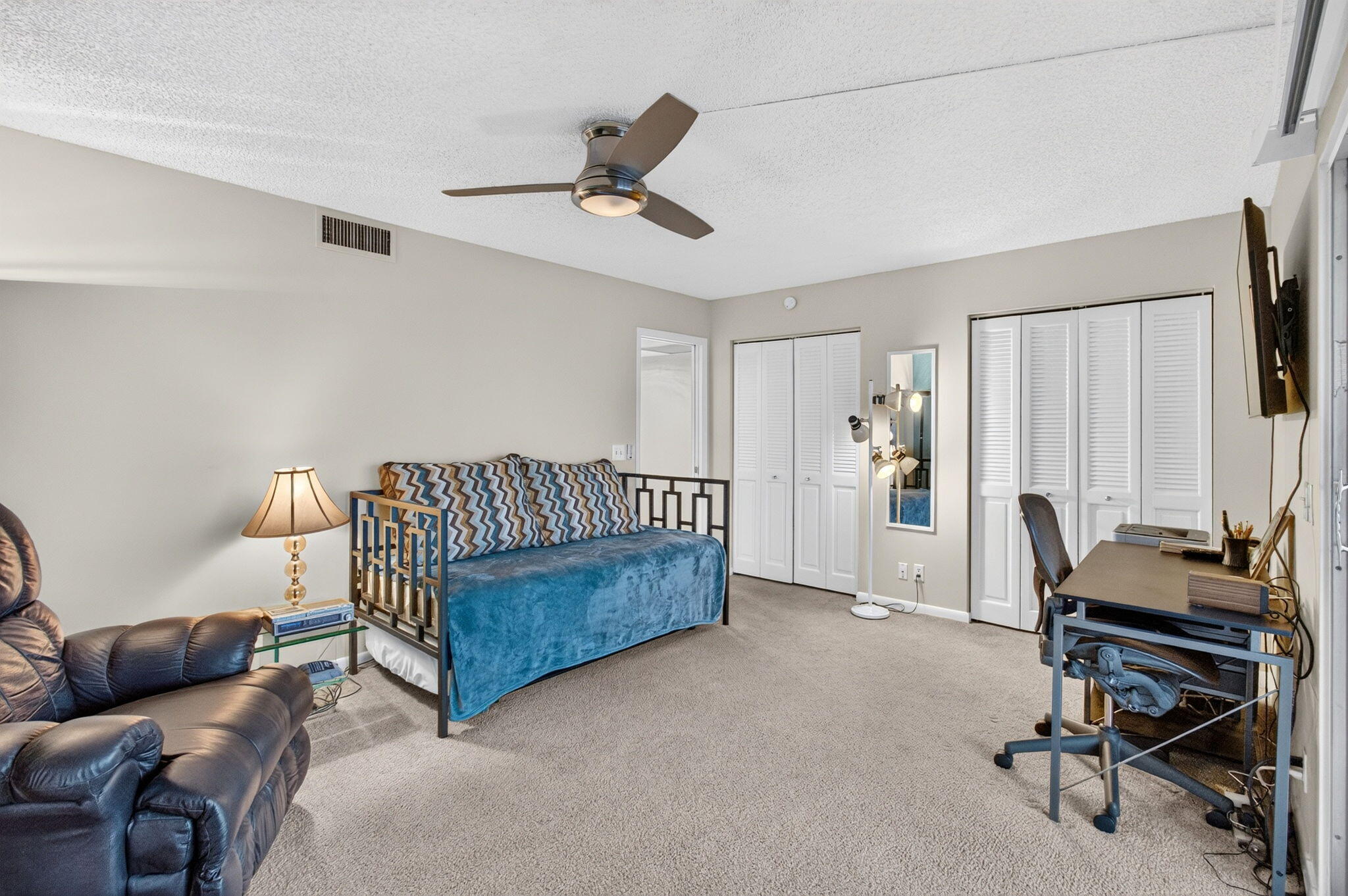 3030 Wolverton B Property Photo 25