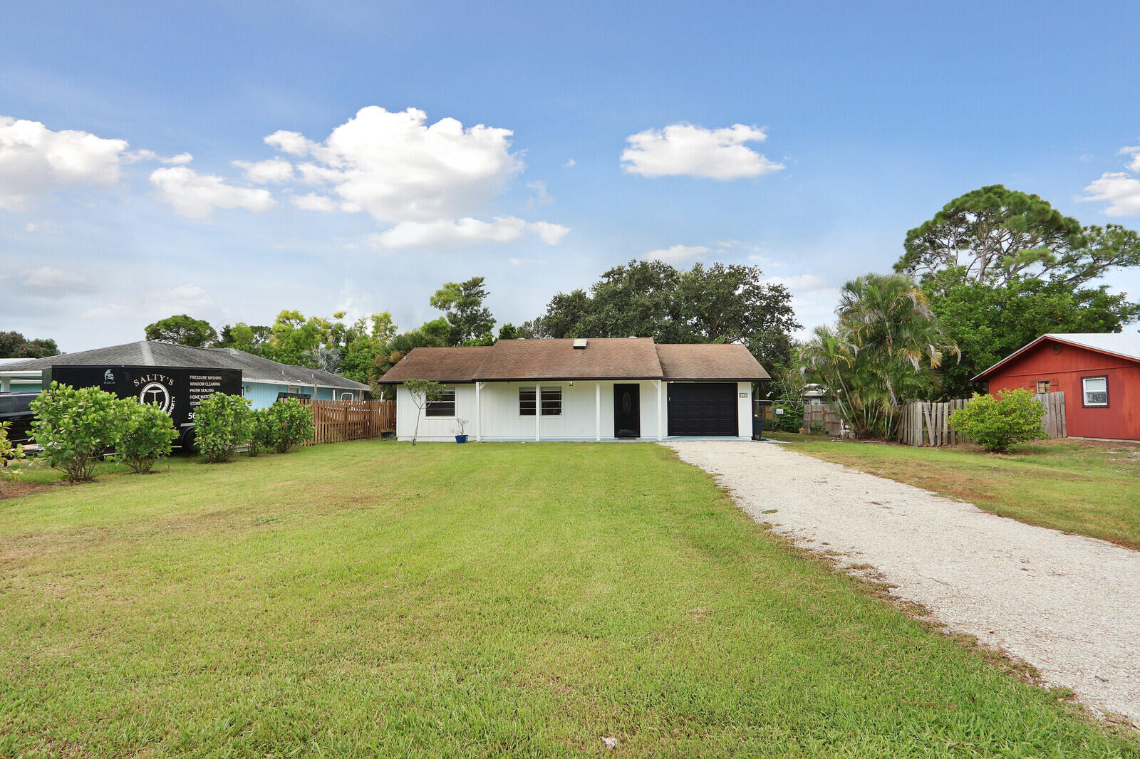 8340 Se Camellia Drive Property Photo 1