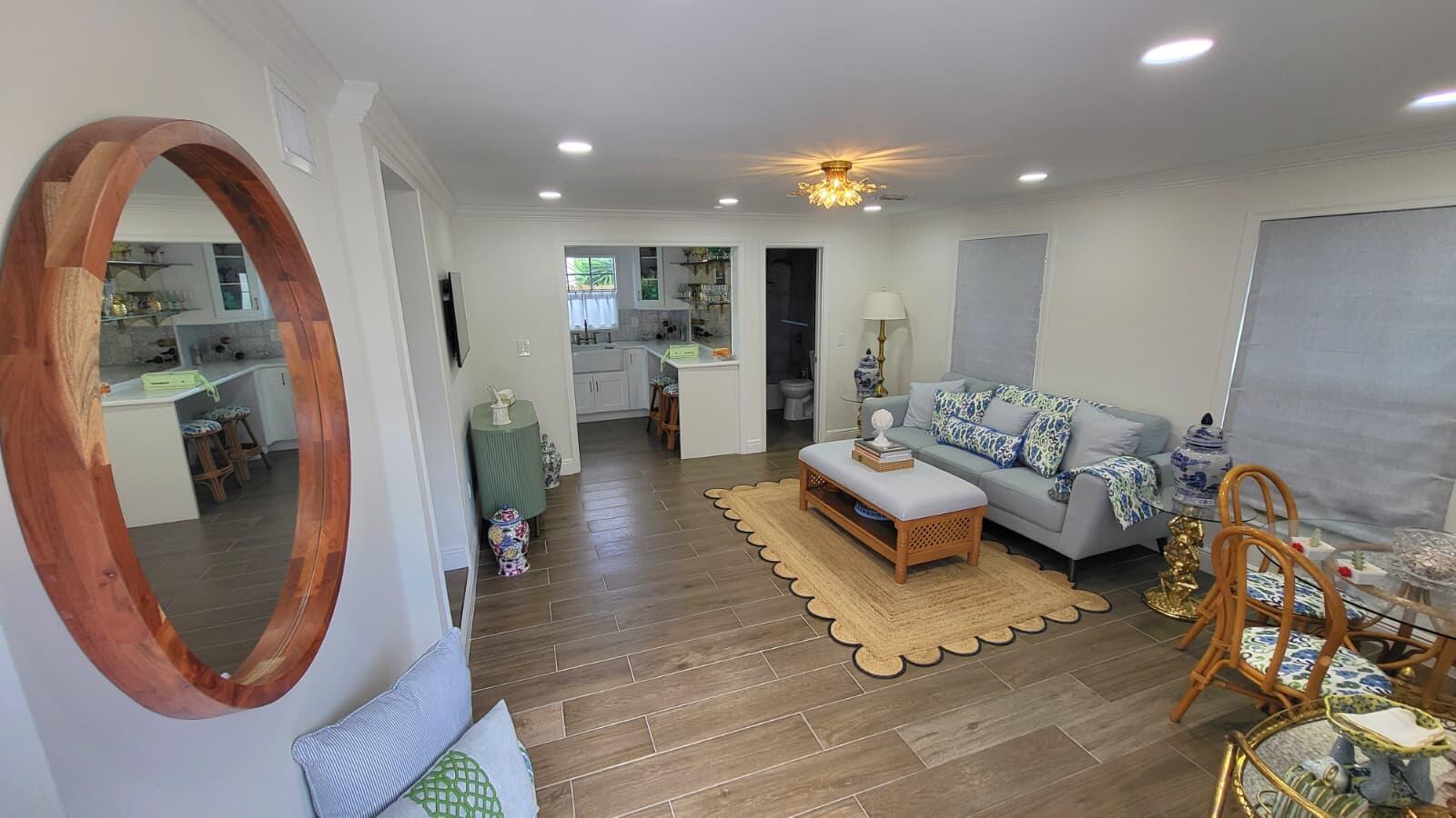 515 52nd Street Property Photo 4