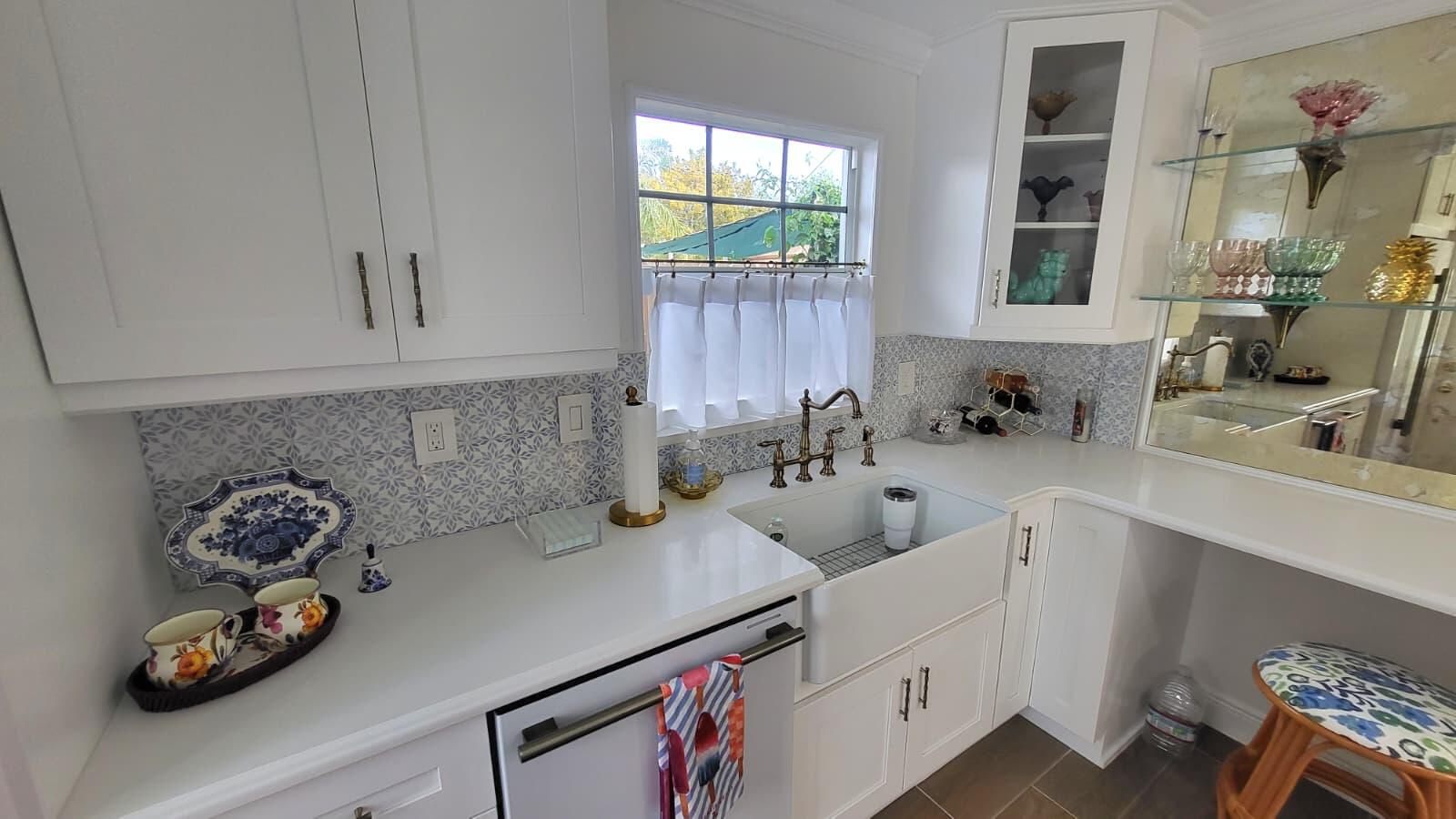 515 52nd Street Property Photo 8