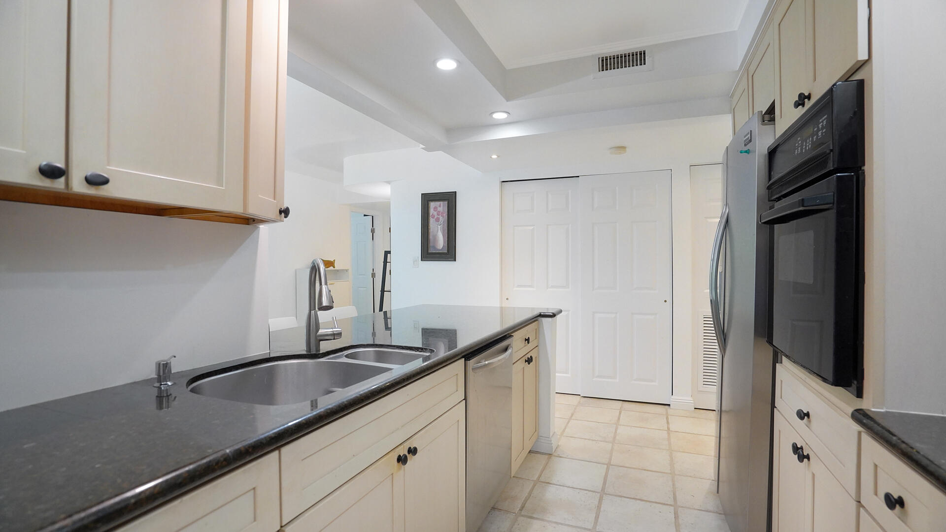 1201 River Reach Drive 202 Property Photo 8