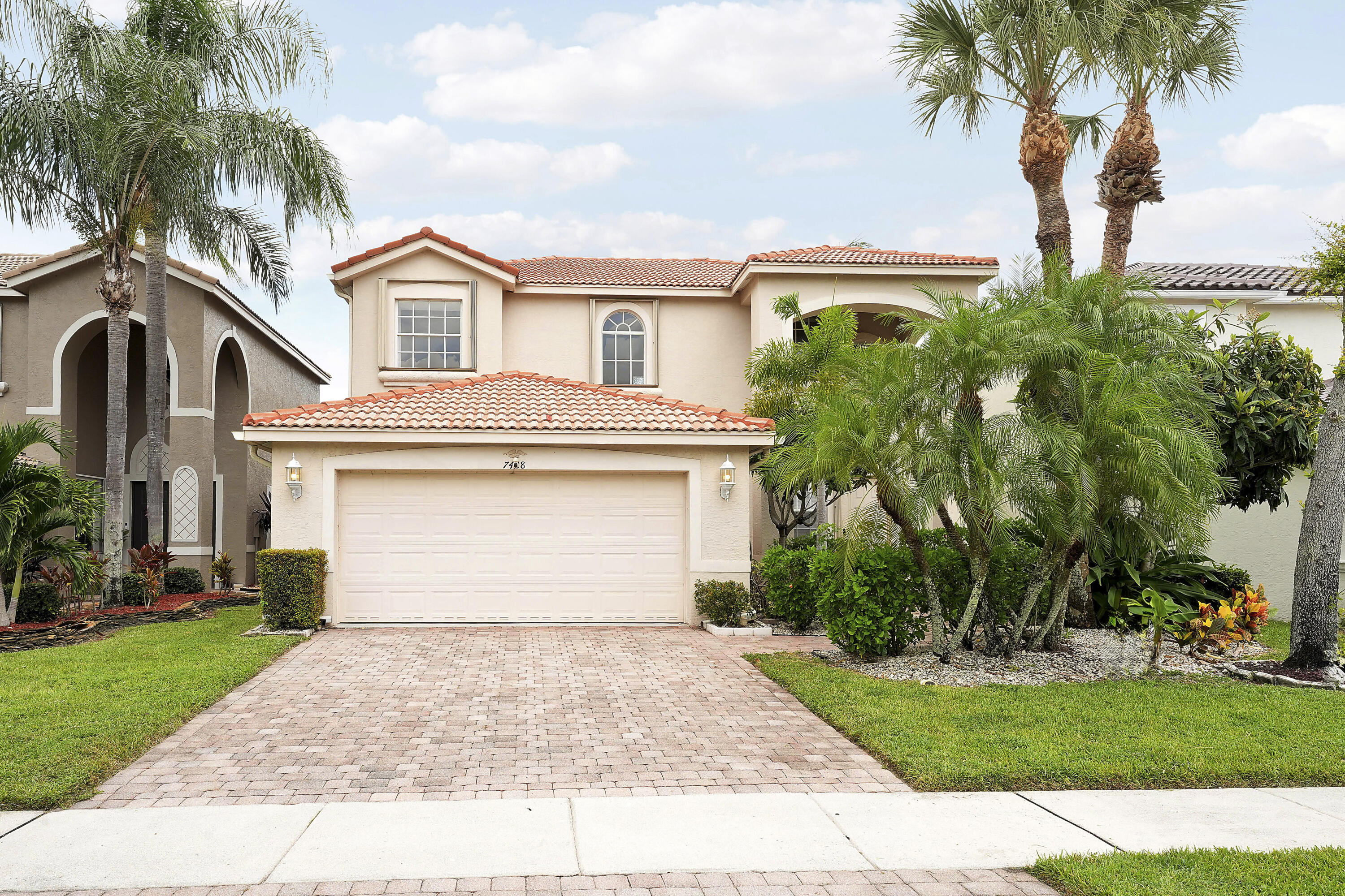 7428 Via Luria Property Photo 1