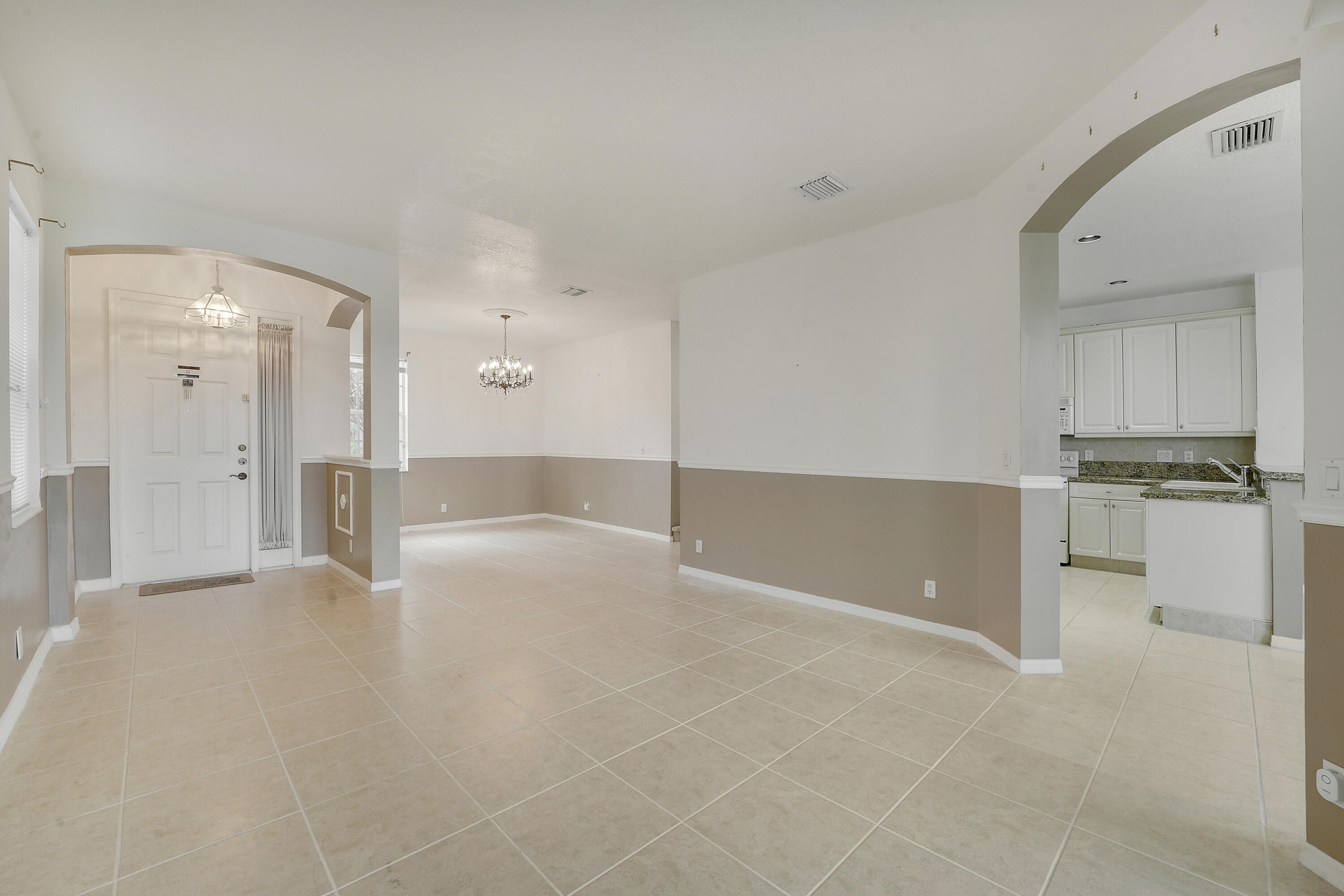 7428 Via Luria Property Photo 8