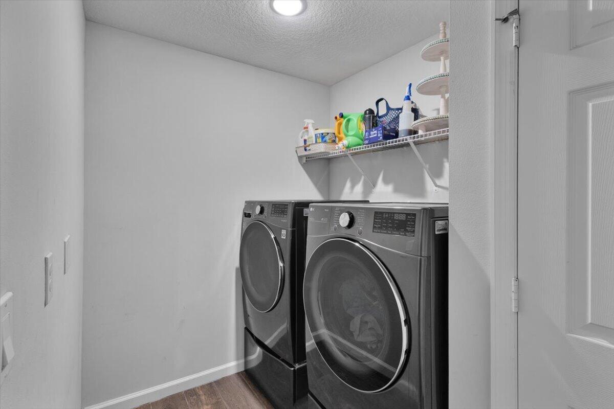 5263 Nw East Delwood Drive Property Photo 18