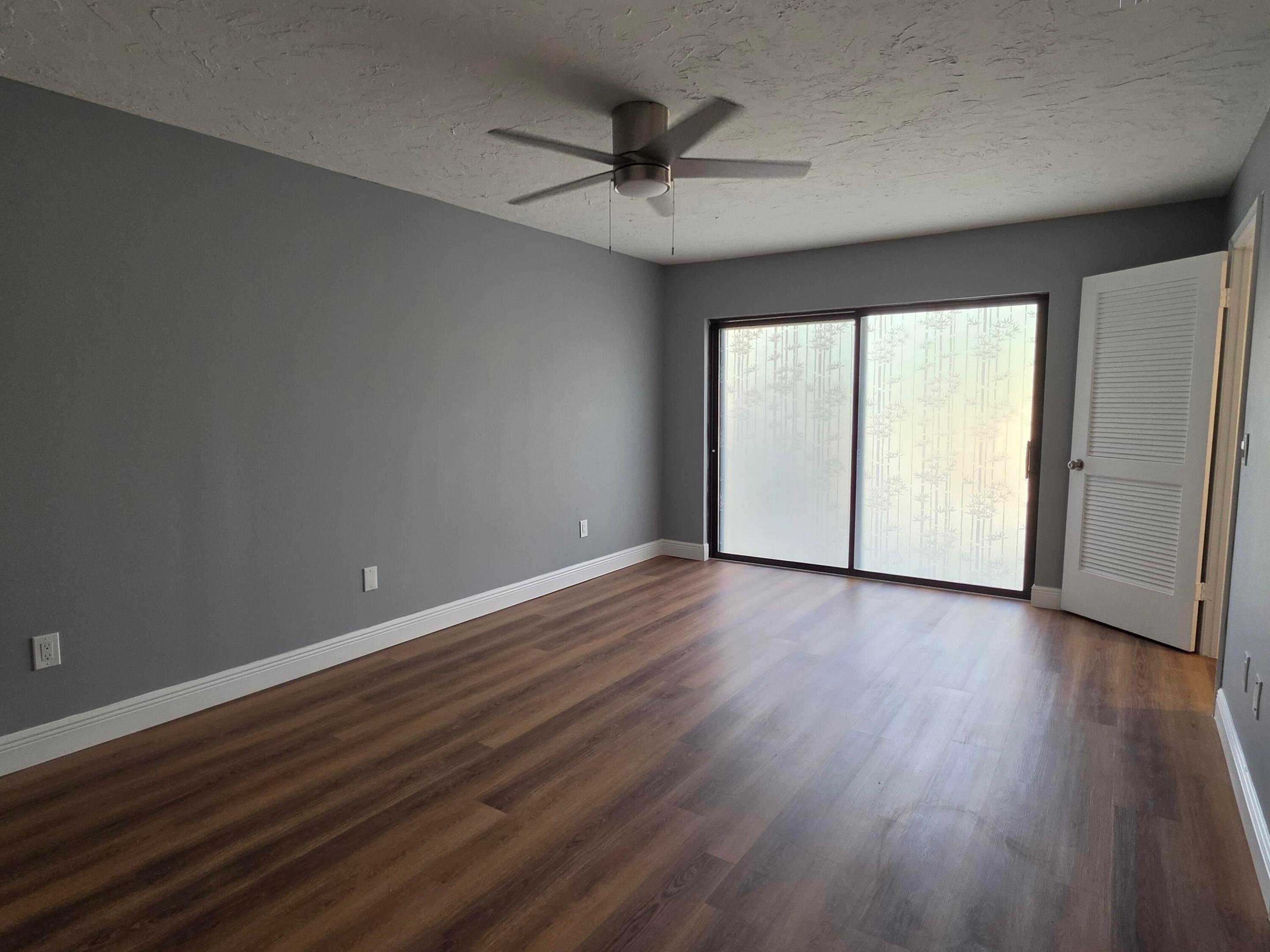 8092 Ambach Way Property Photo 11