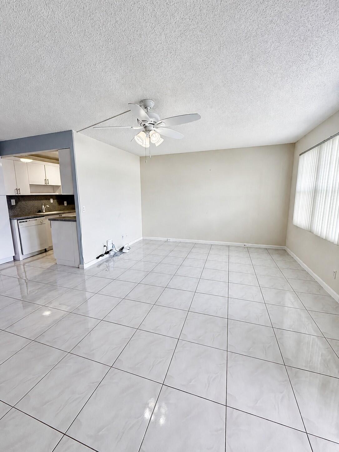 1089 Wolverton E 1089 Property Photo 4
