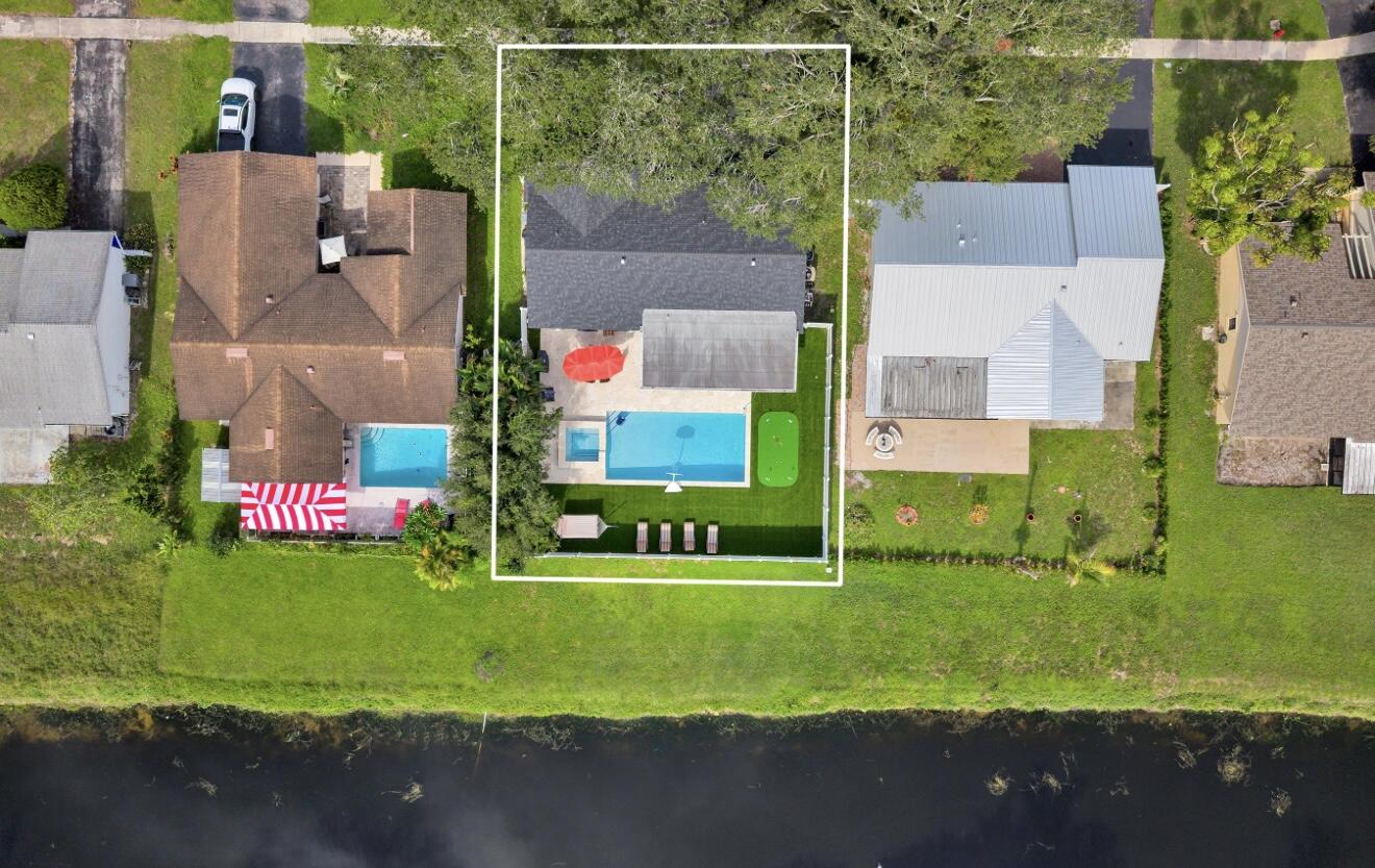 9819 Spanish Isles Drive Property Photo 23