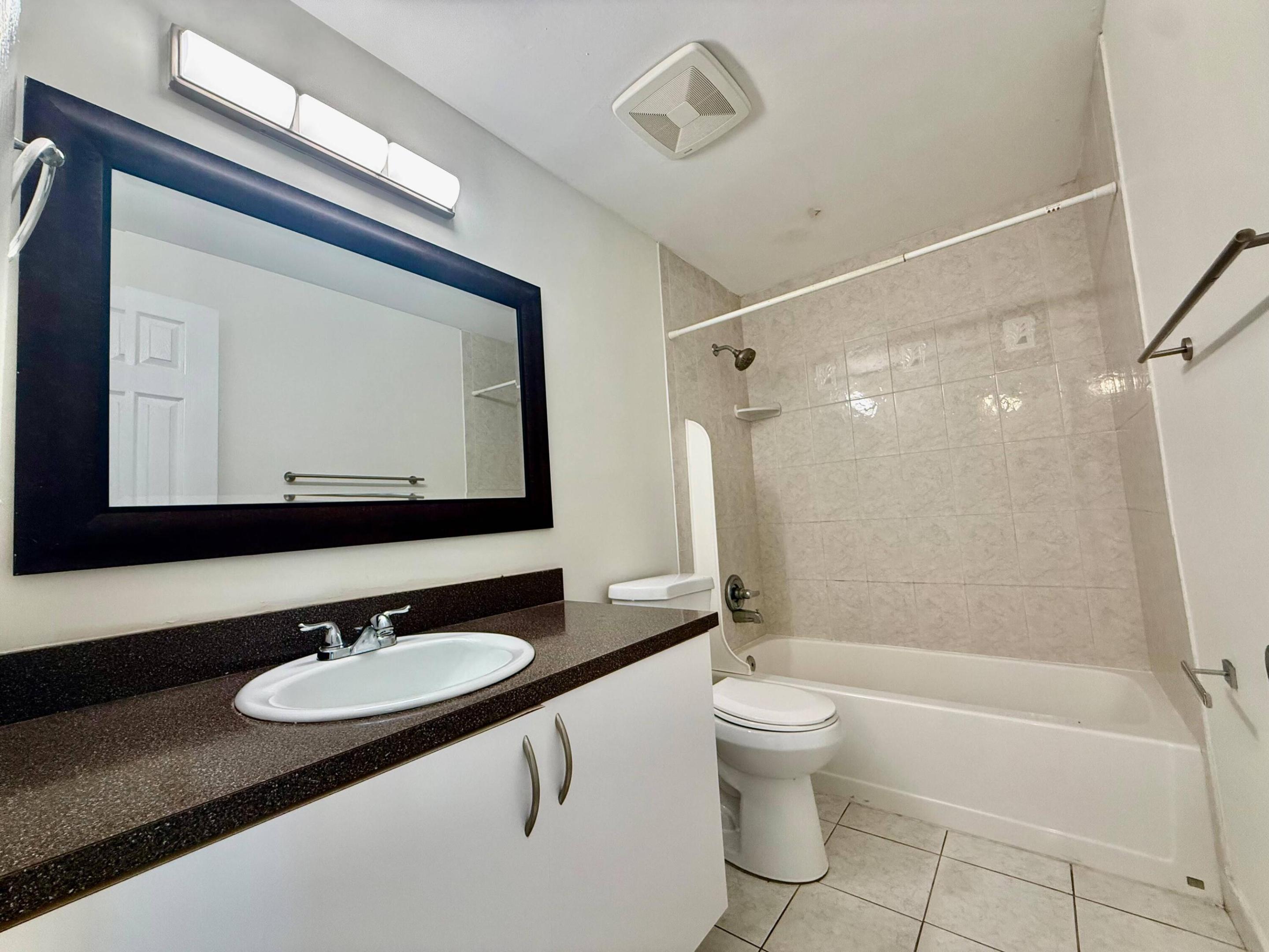 329 Gulfstream Road Property Photo 4