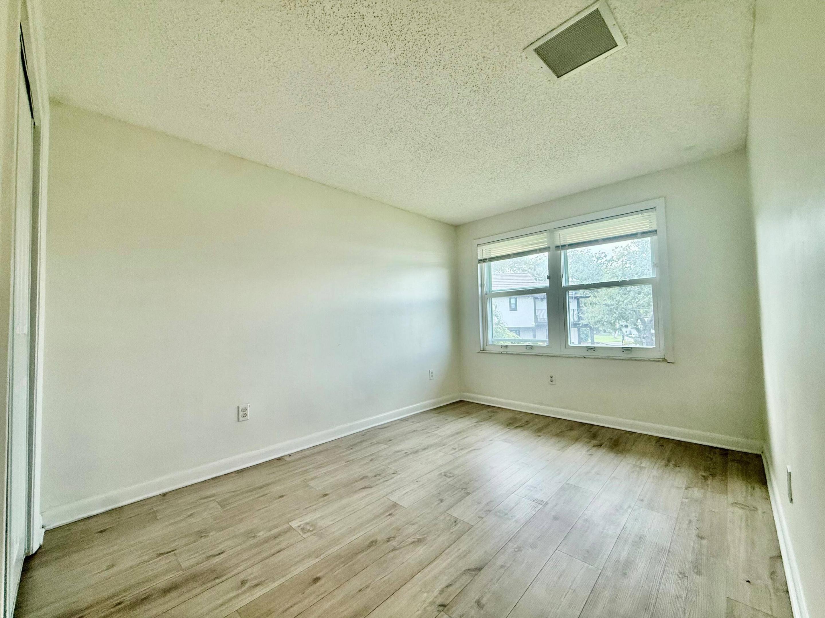 329 Gulfstream Road Property Photo 11