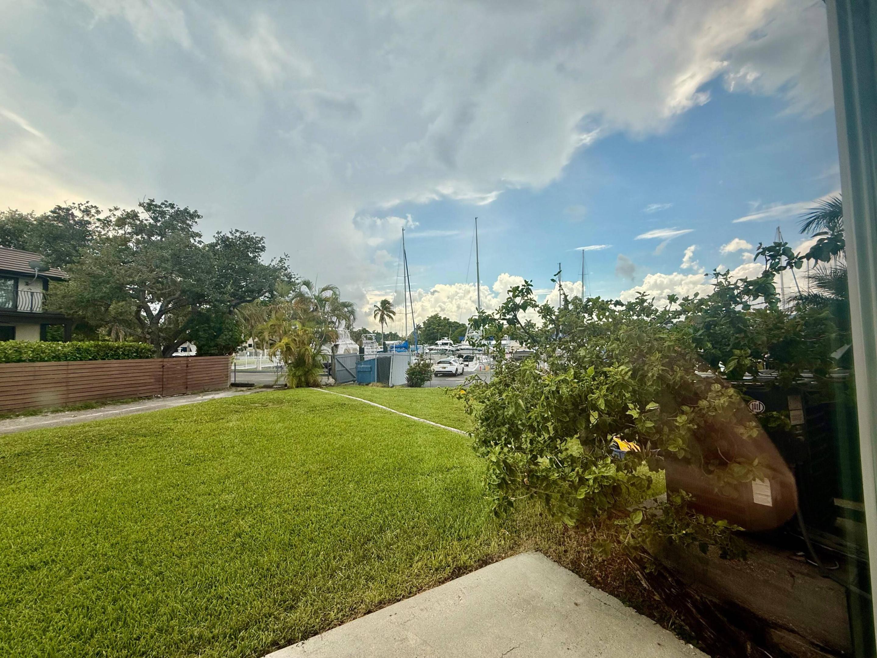 329 Gulfstream Road Property Photo 14