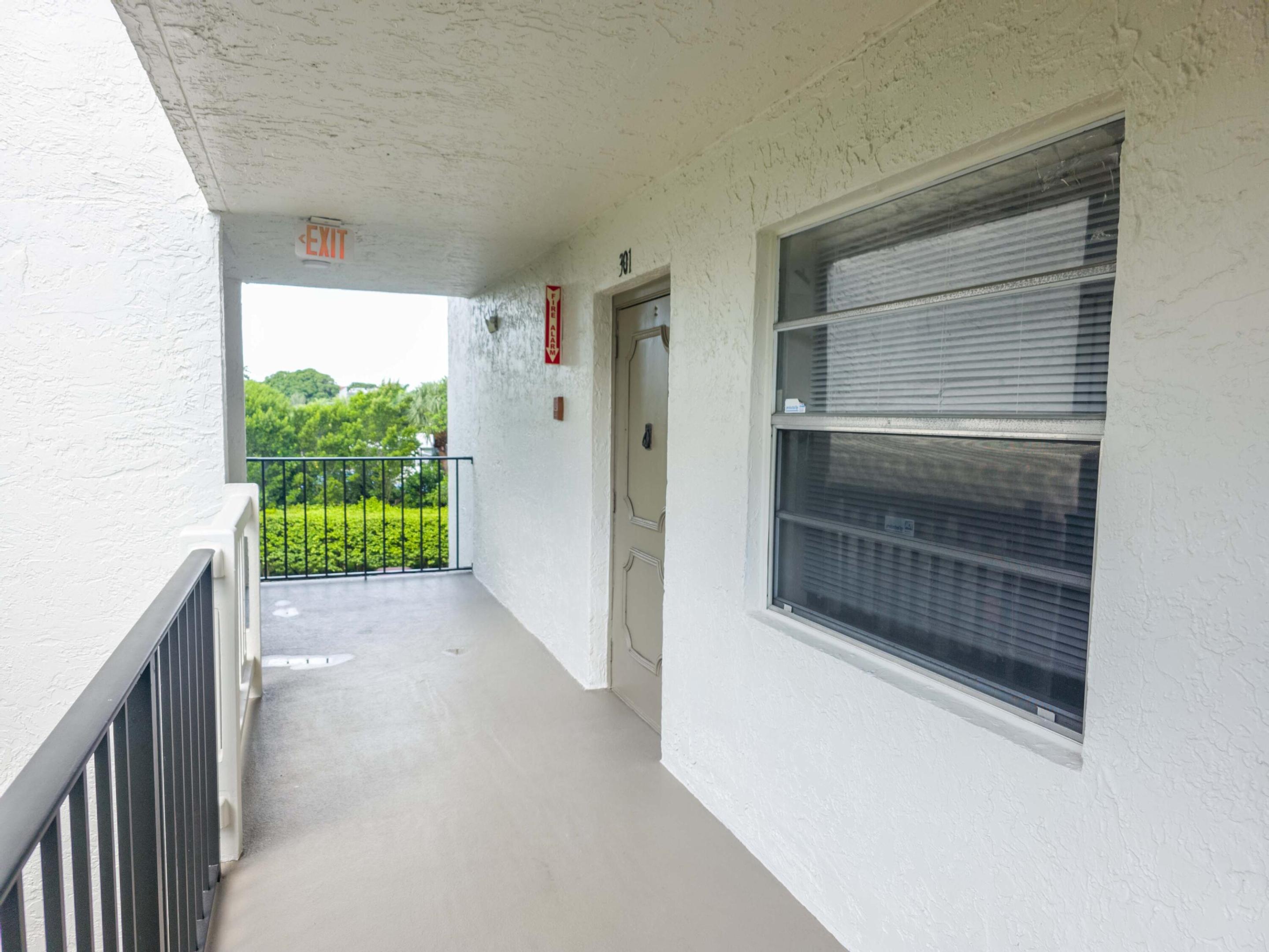 24 Abbey Lane 301 Property Photo 2