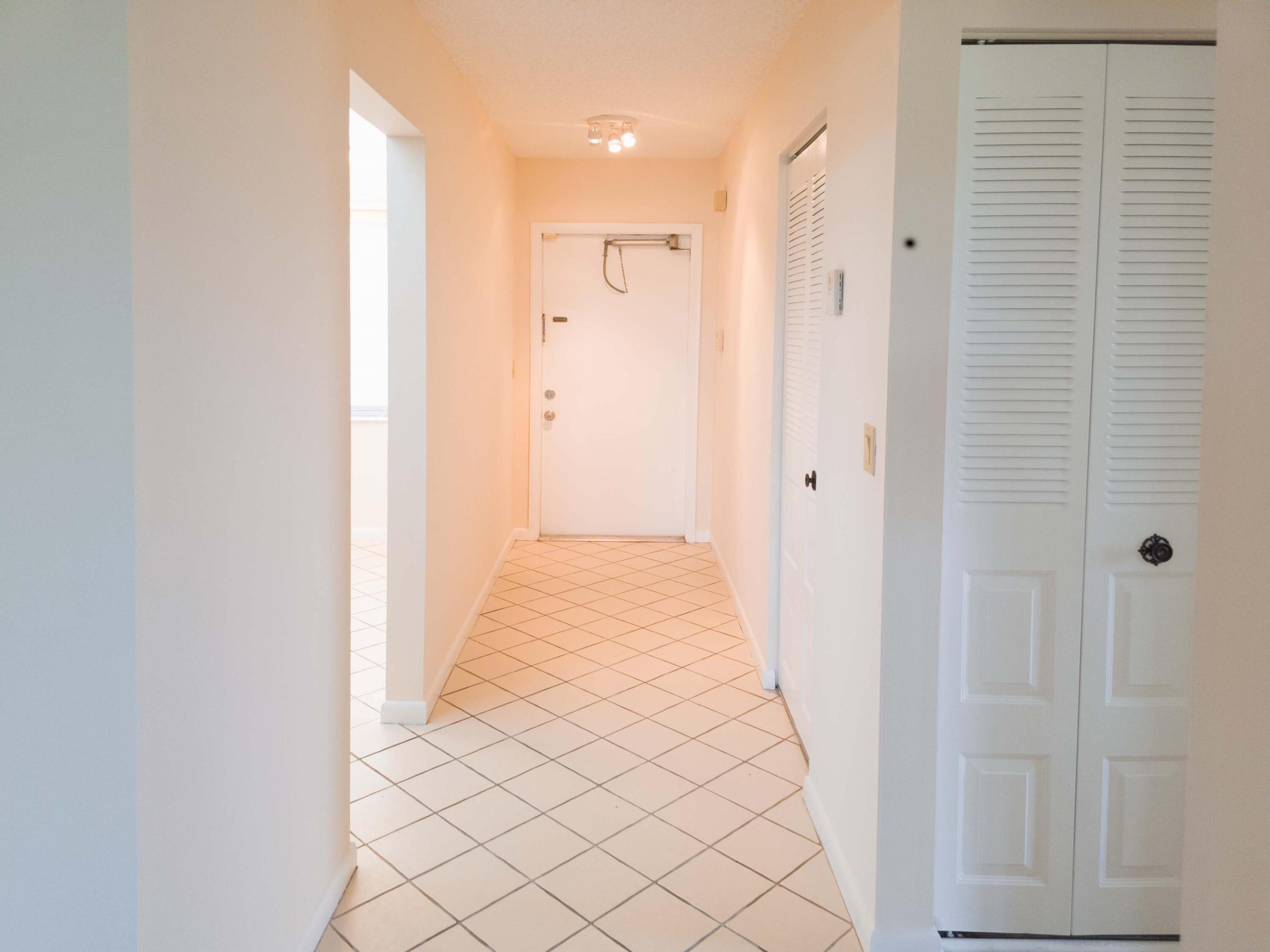 24 Abbey Lane 301 Property Photo 3