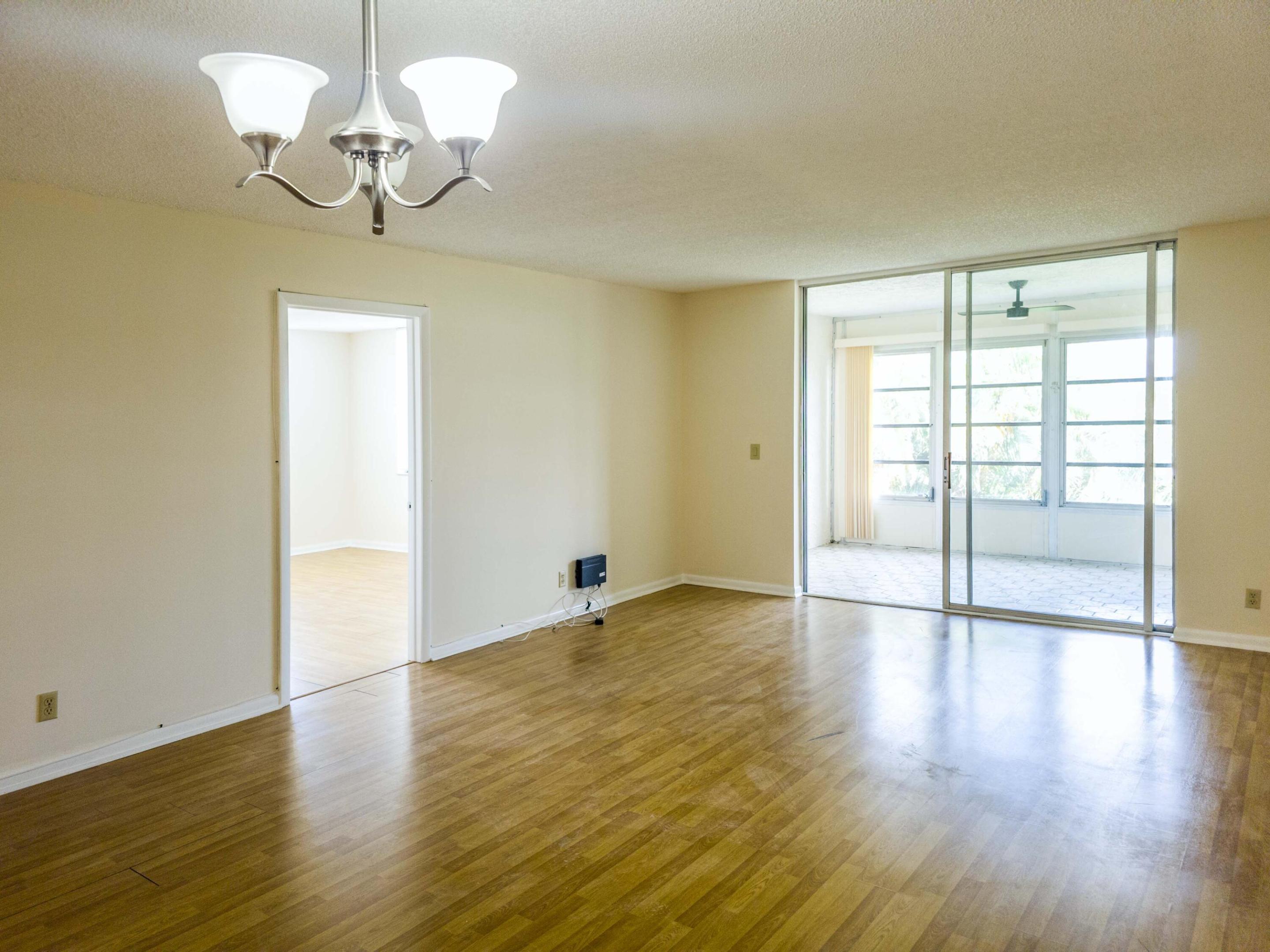 24 Abbey Lane 301 Property Photo 4