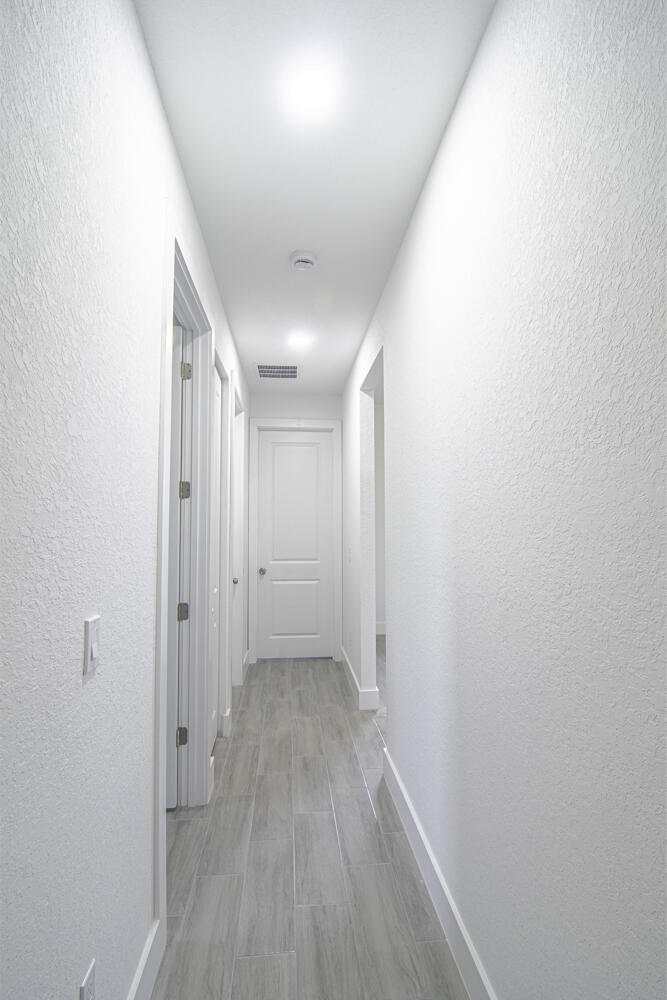 15633 Lakeland Circle Property Photo 18