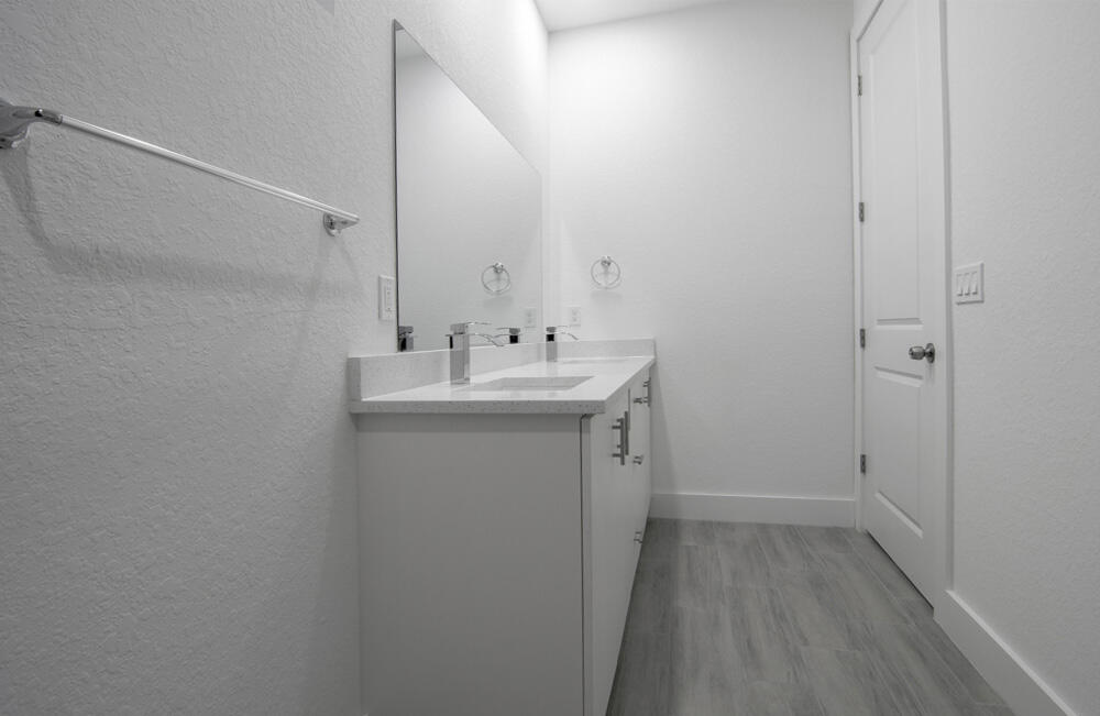 15633 Lakeland Circle Property Photo 20