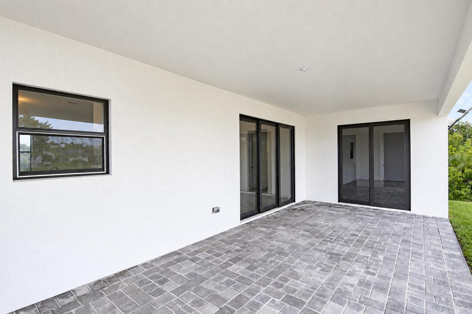 15633 Lakeland Circle Property Photo 25