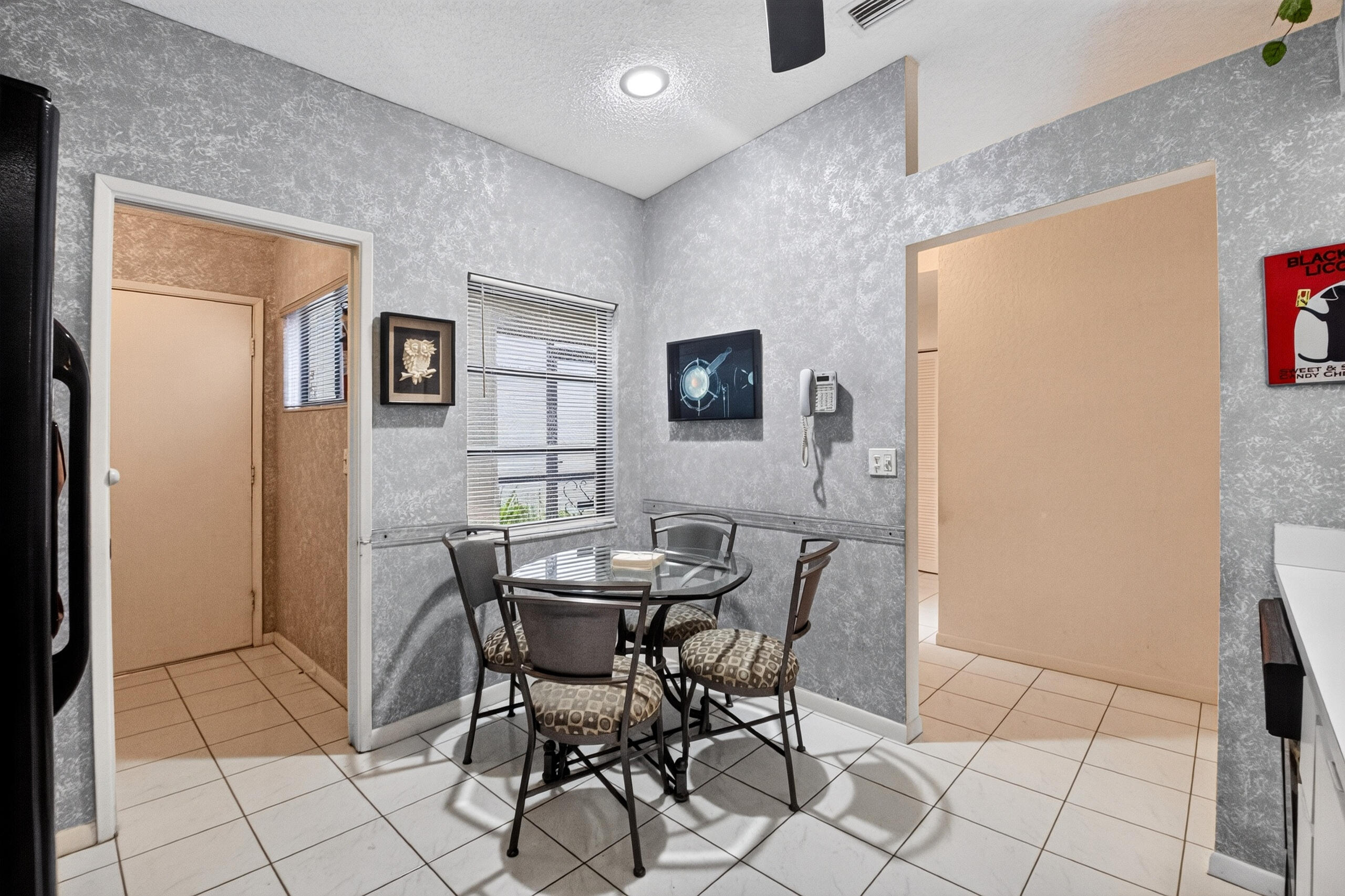 8179 Whispering Palm Drive Property Photo 9