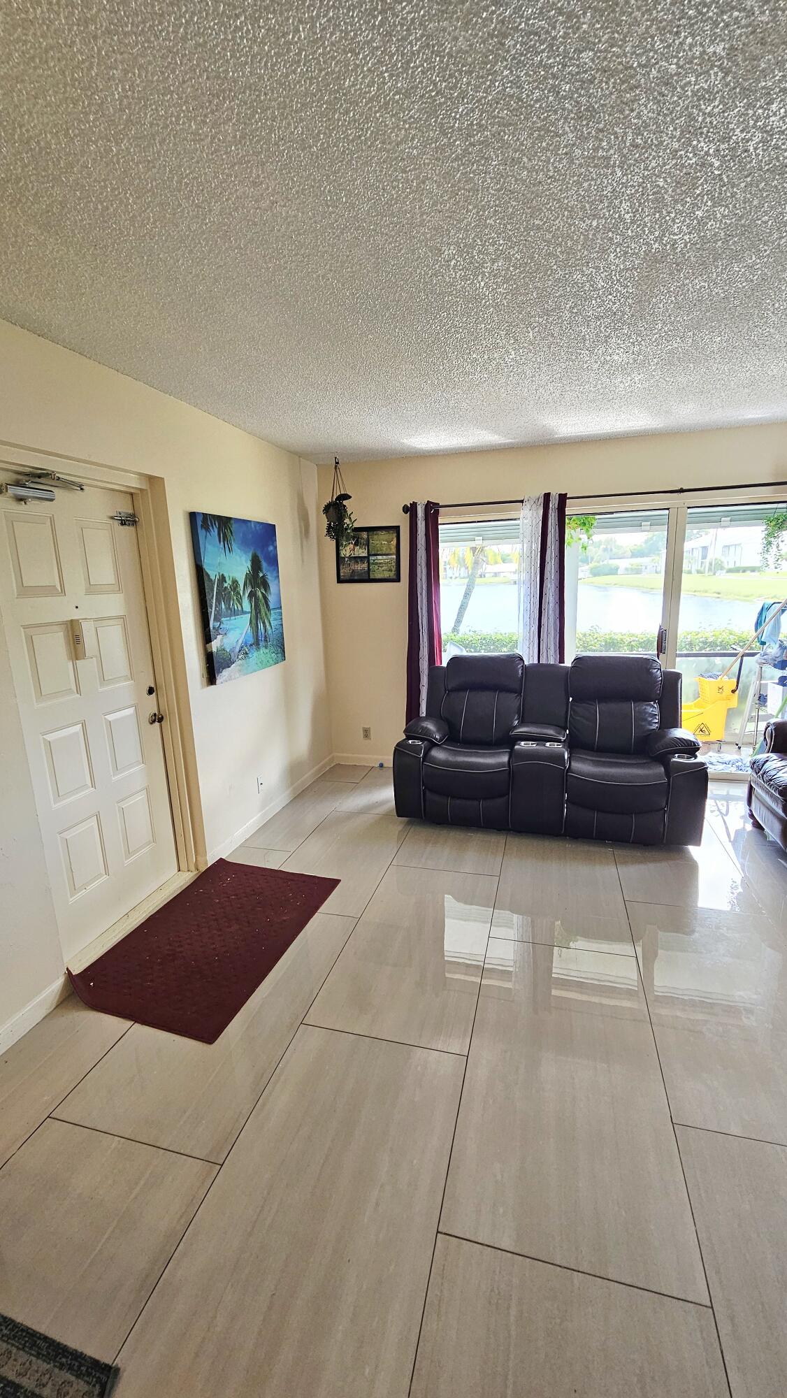 1004 Green Pine Boulevard G1 Property Photo 4