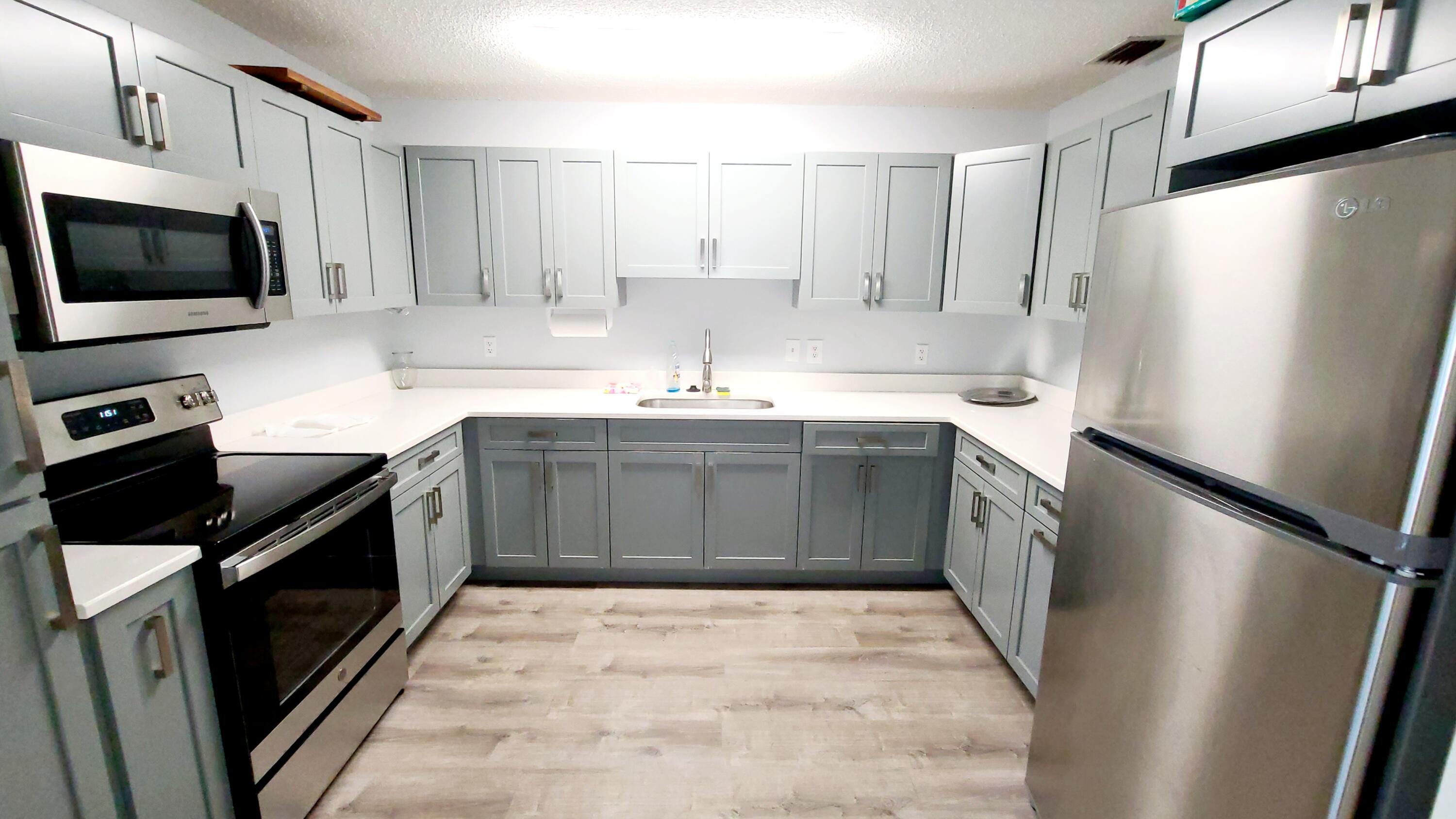 1004 Green Pine Boulevard G1 Property Photo 33