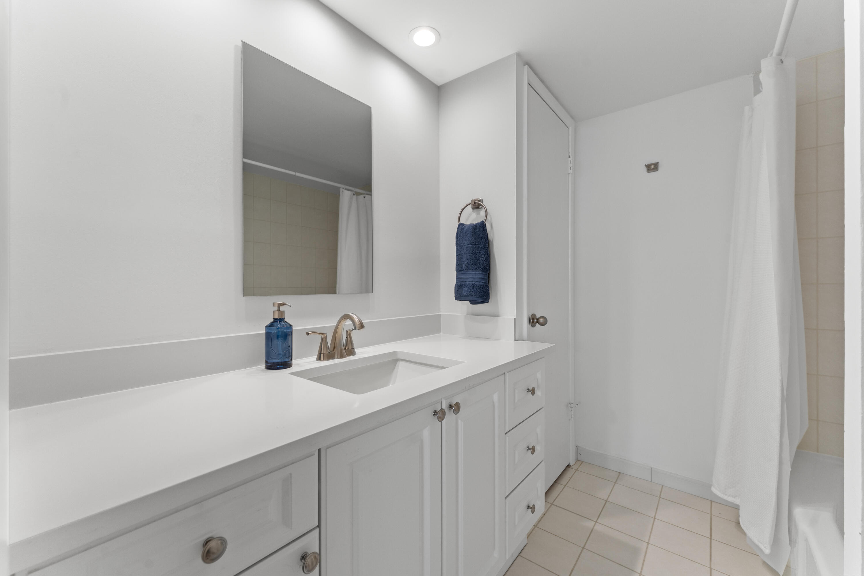 1630 N Ocean Boulevard 1011 Property Photo 13