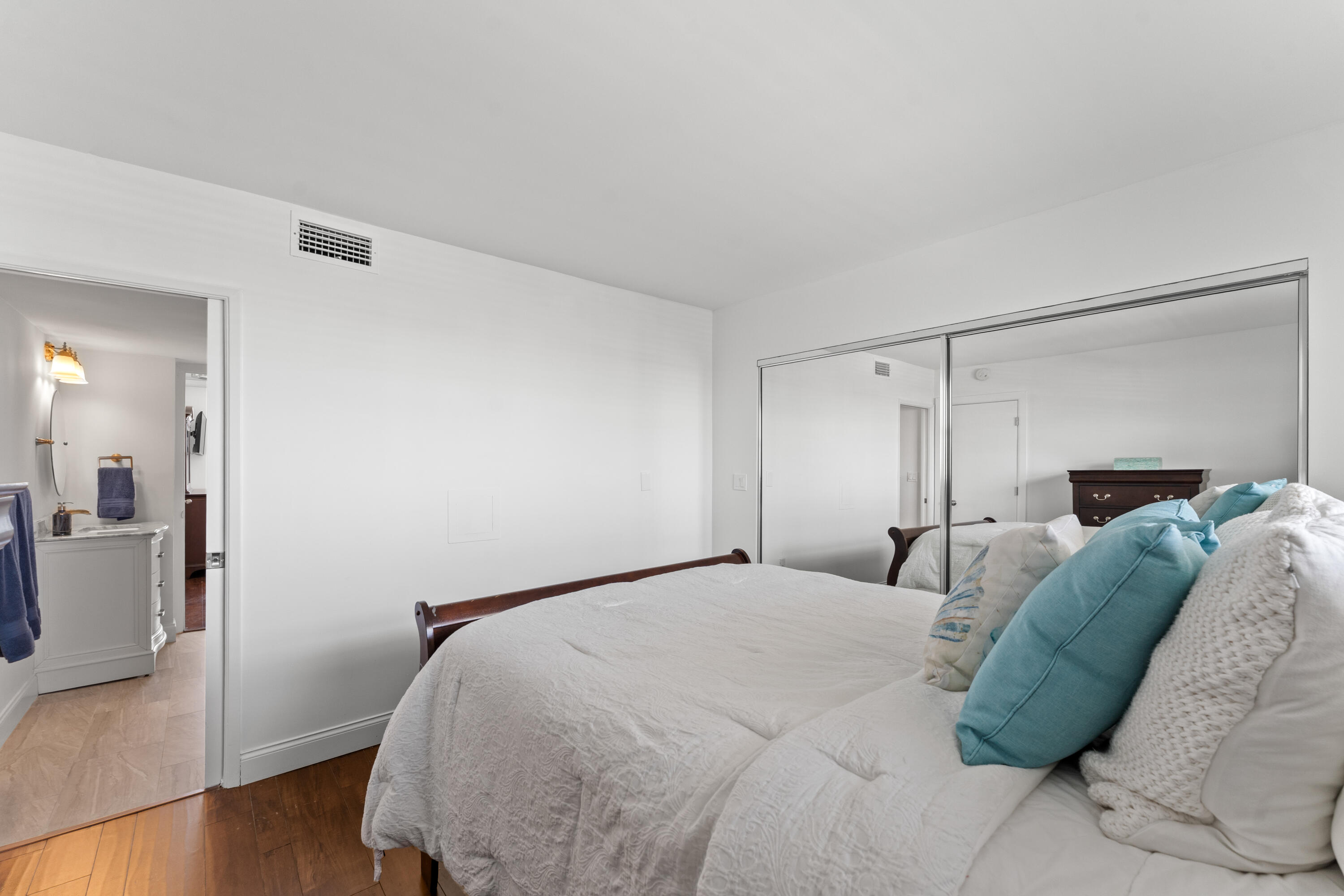 1630 N Ocean Boulevard 1011 Property Photo 22