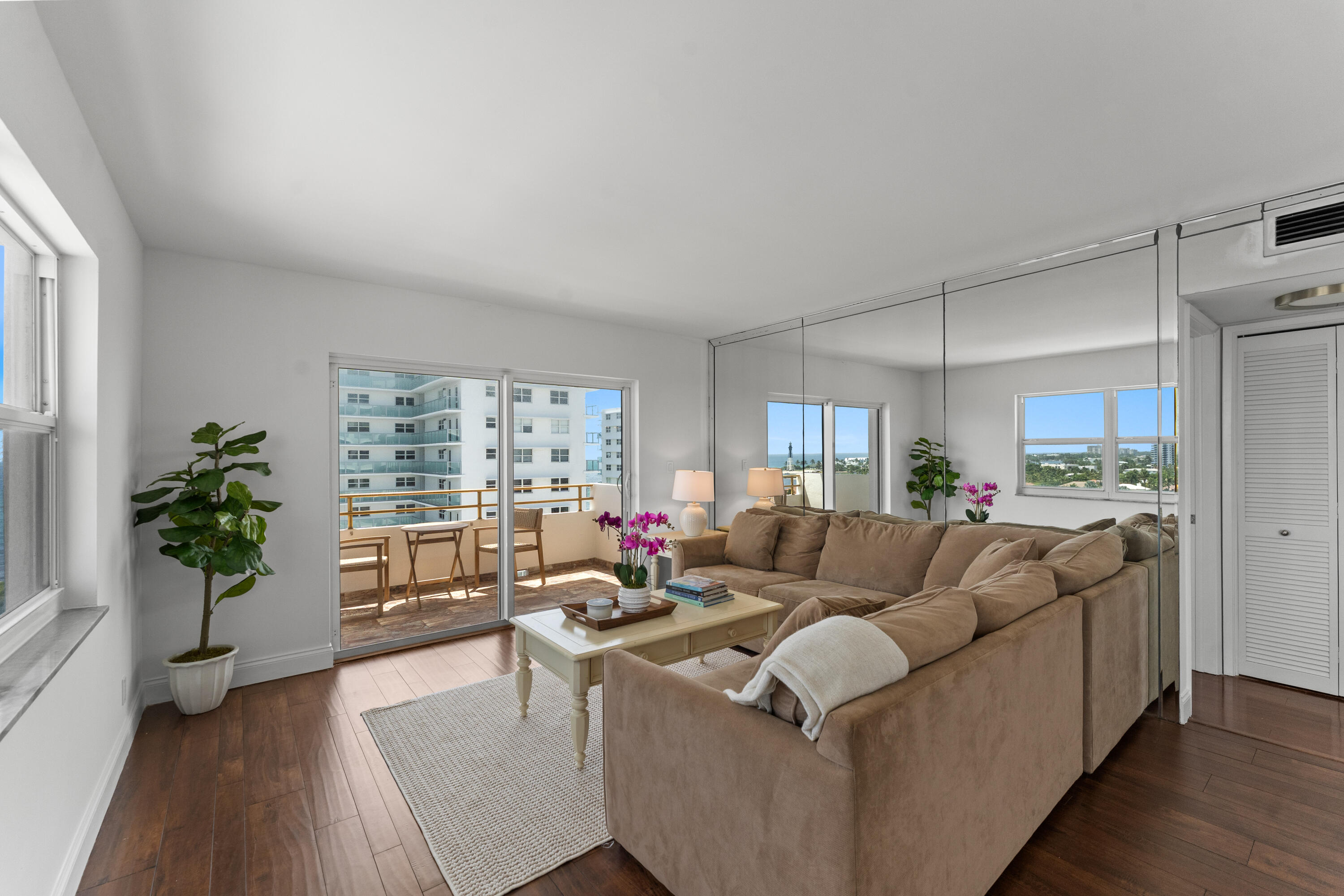 1630 N Ocean Boulevard 1011 Property Photo 25