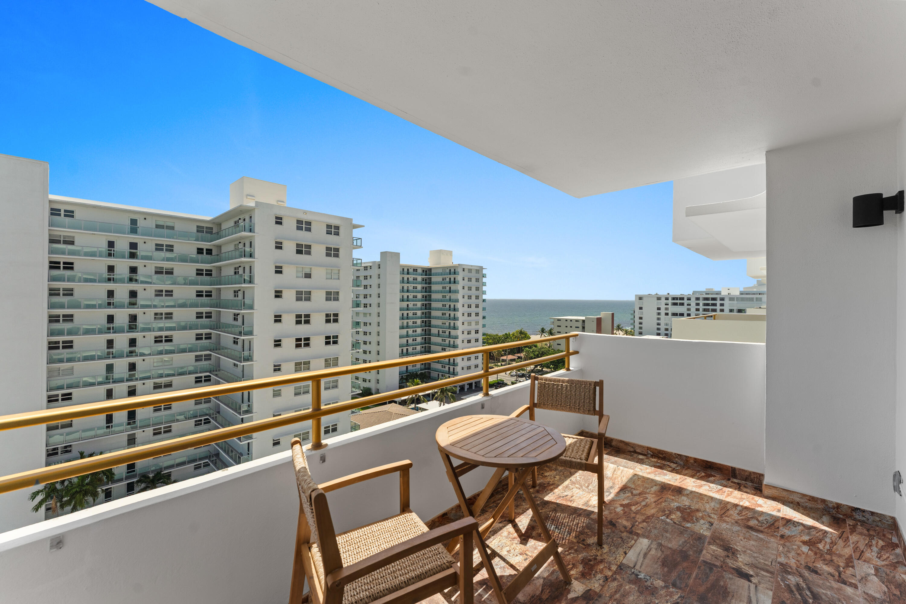 1630 N Ocean Boulevard 1011 Property Photo 26