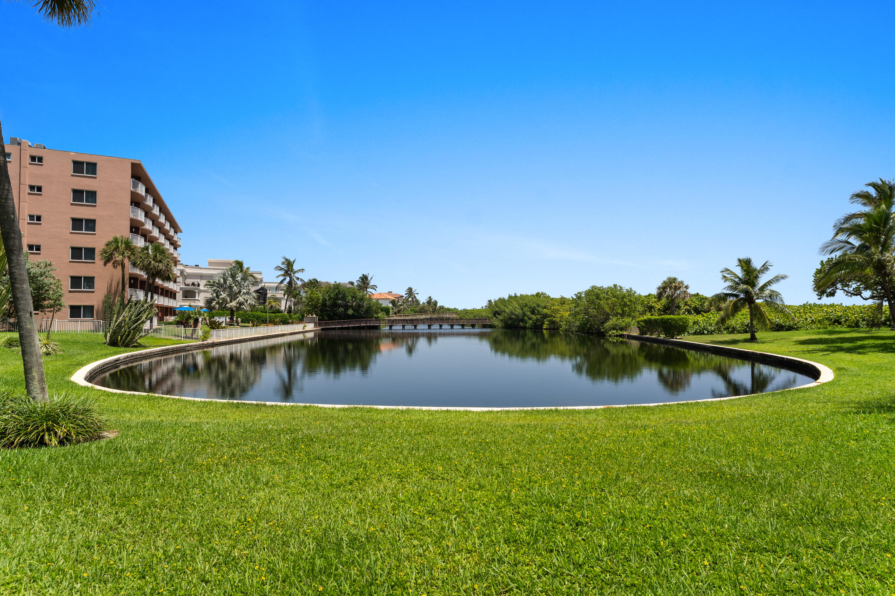 1630 N Ocean Boulevard 1011 Property Photo 27