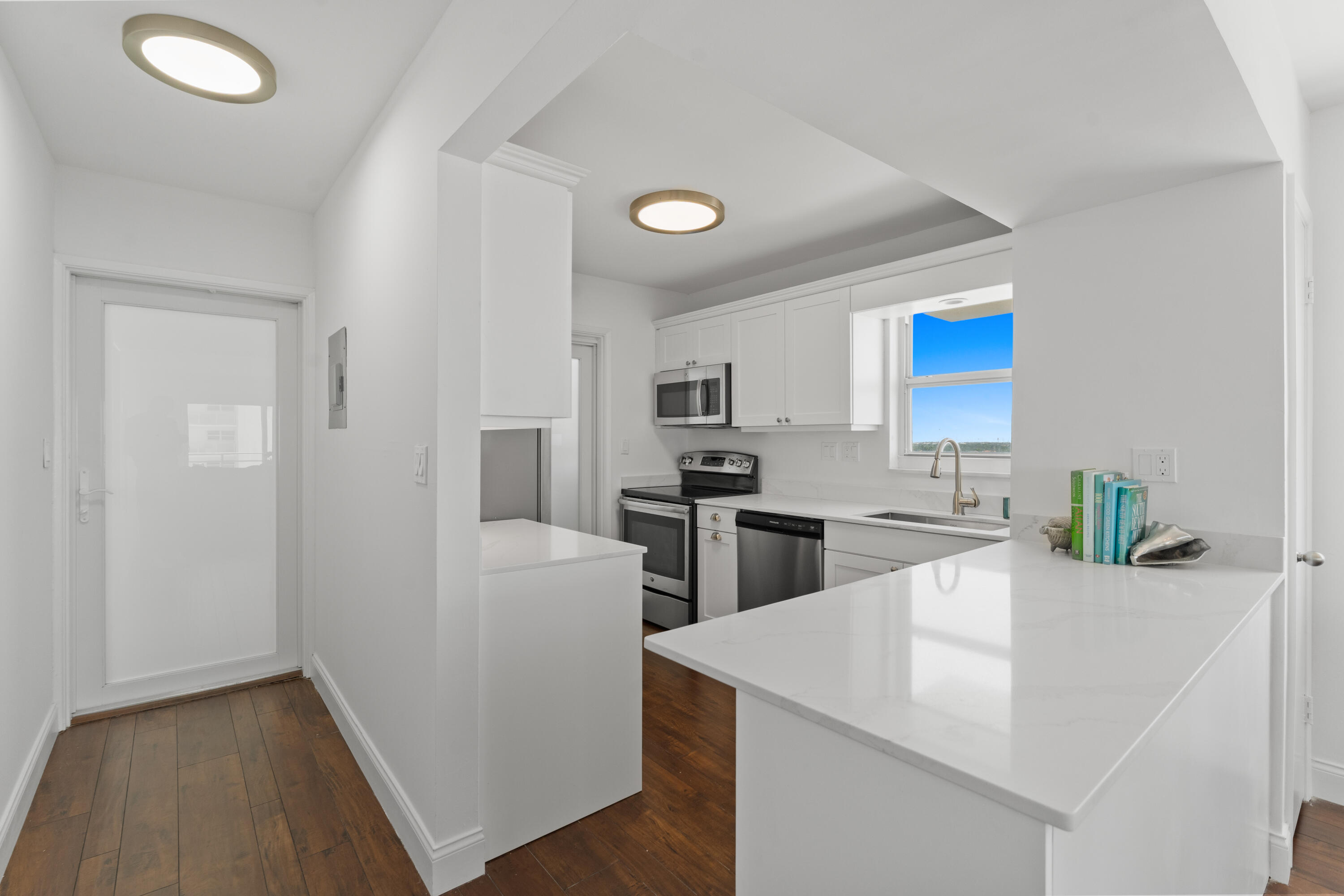 1630 N Ocean Boulevard 1011 Property Photo 34