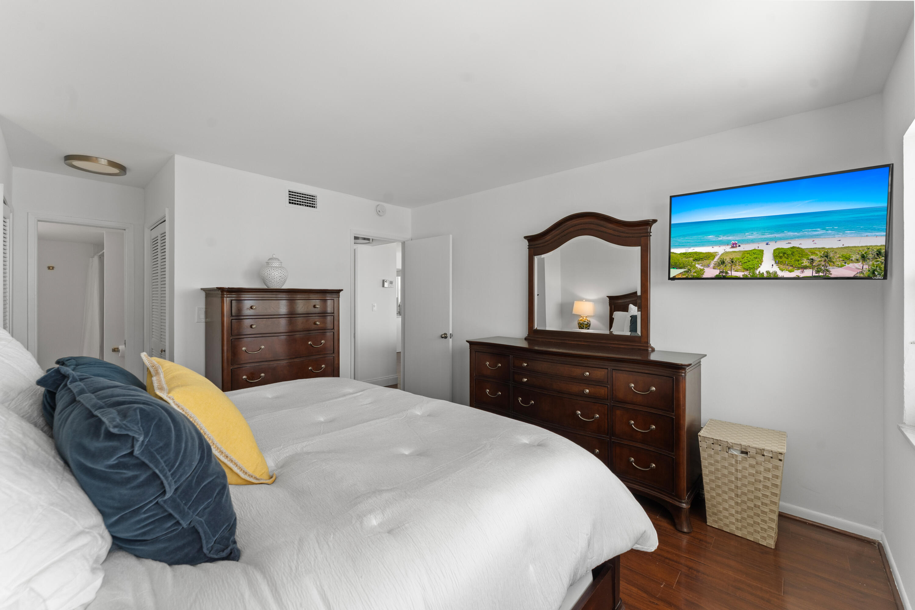1630 N Ocean Boulevard 1011 Property Photo 37