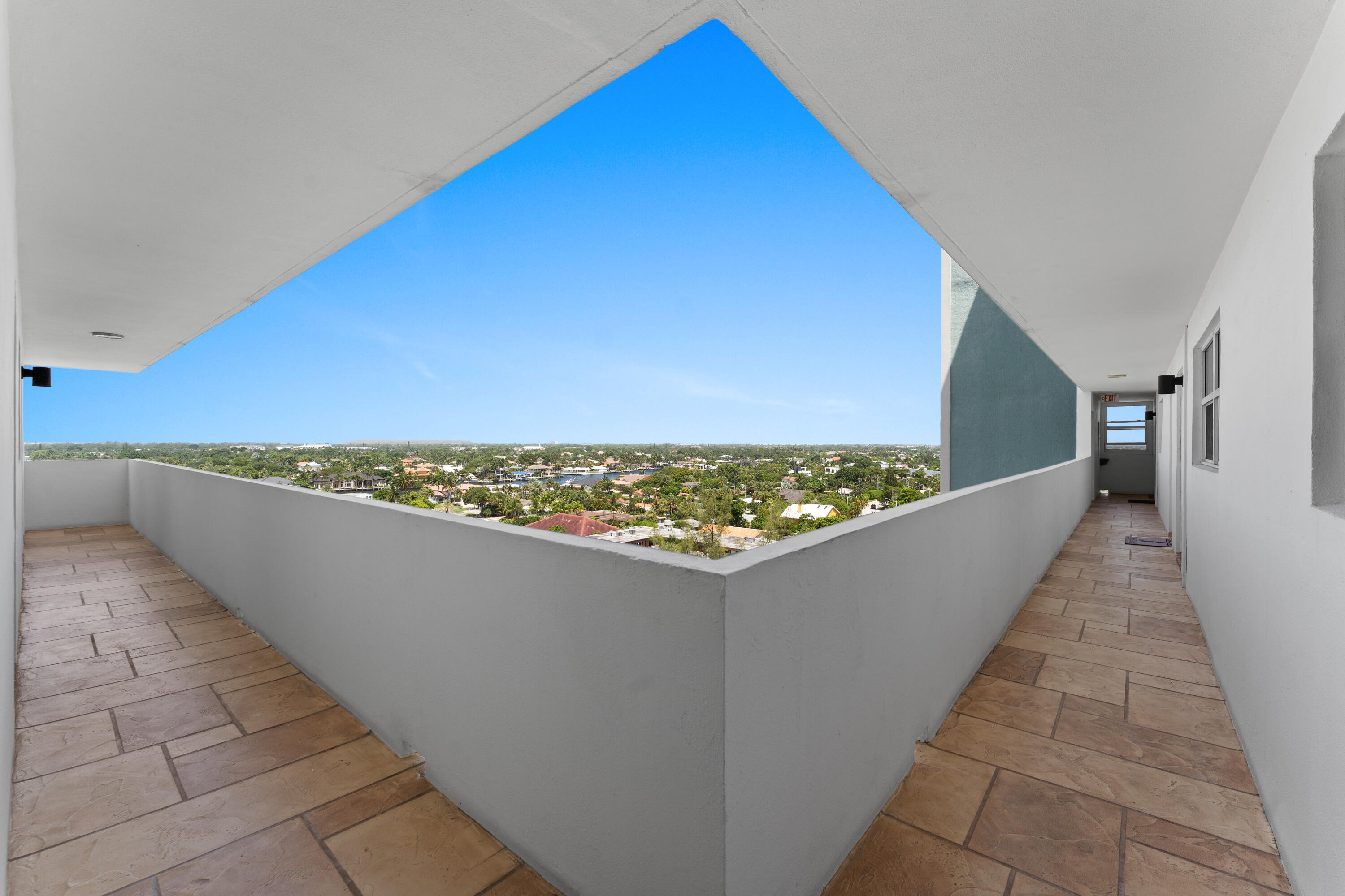1630 N Ocean Boulevard 1011 Property Photo 48