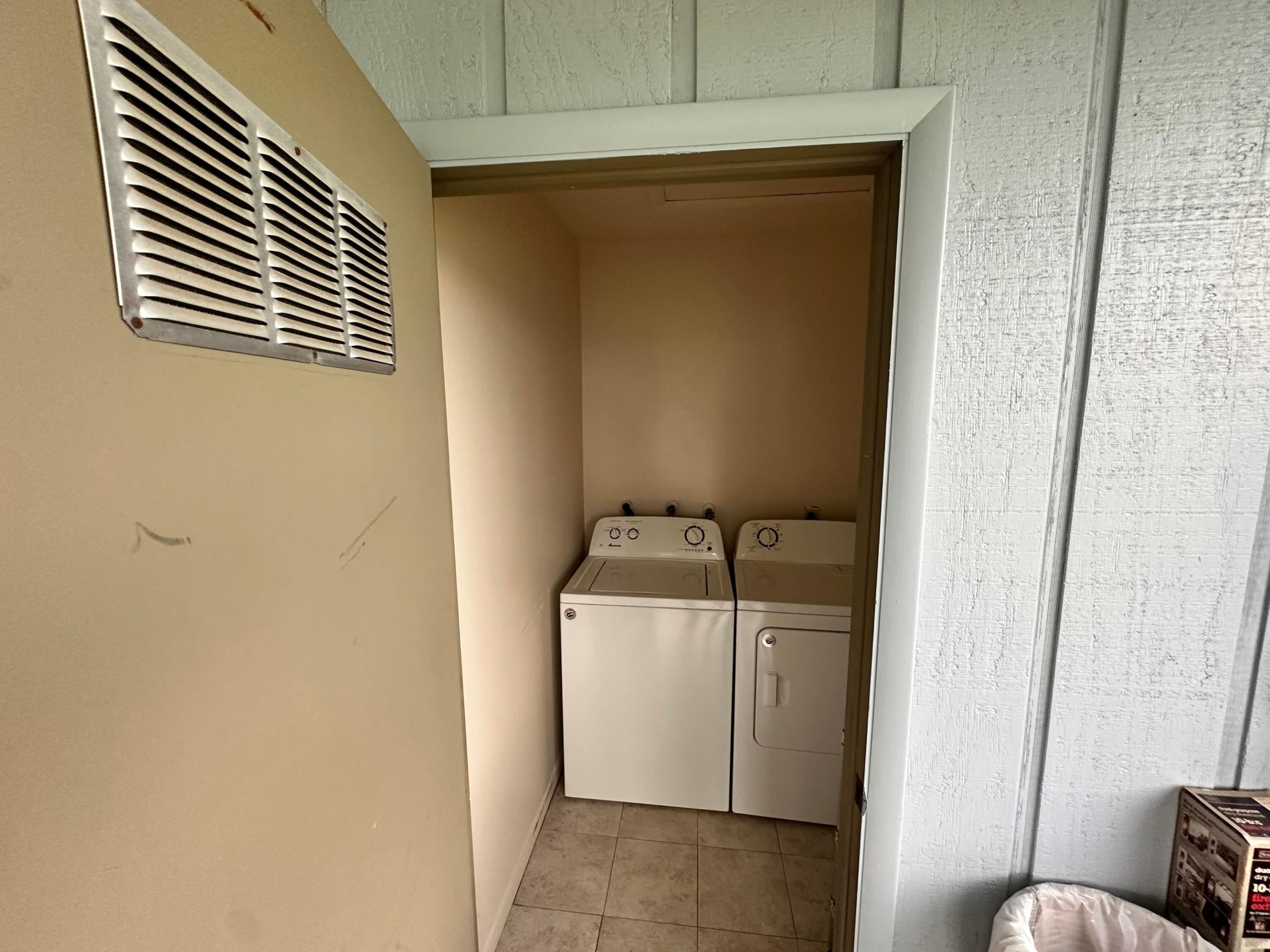 811 Flanders Q Property Photo 24
