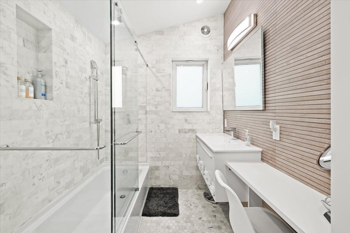 1322 Cordova Road Property Photo 31