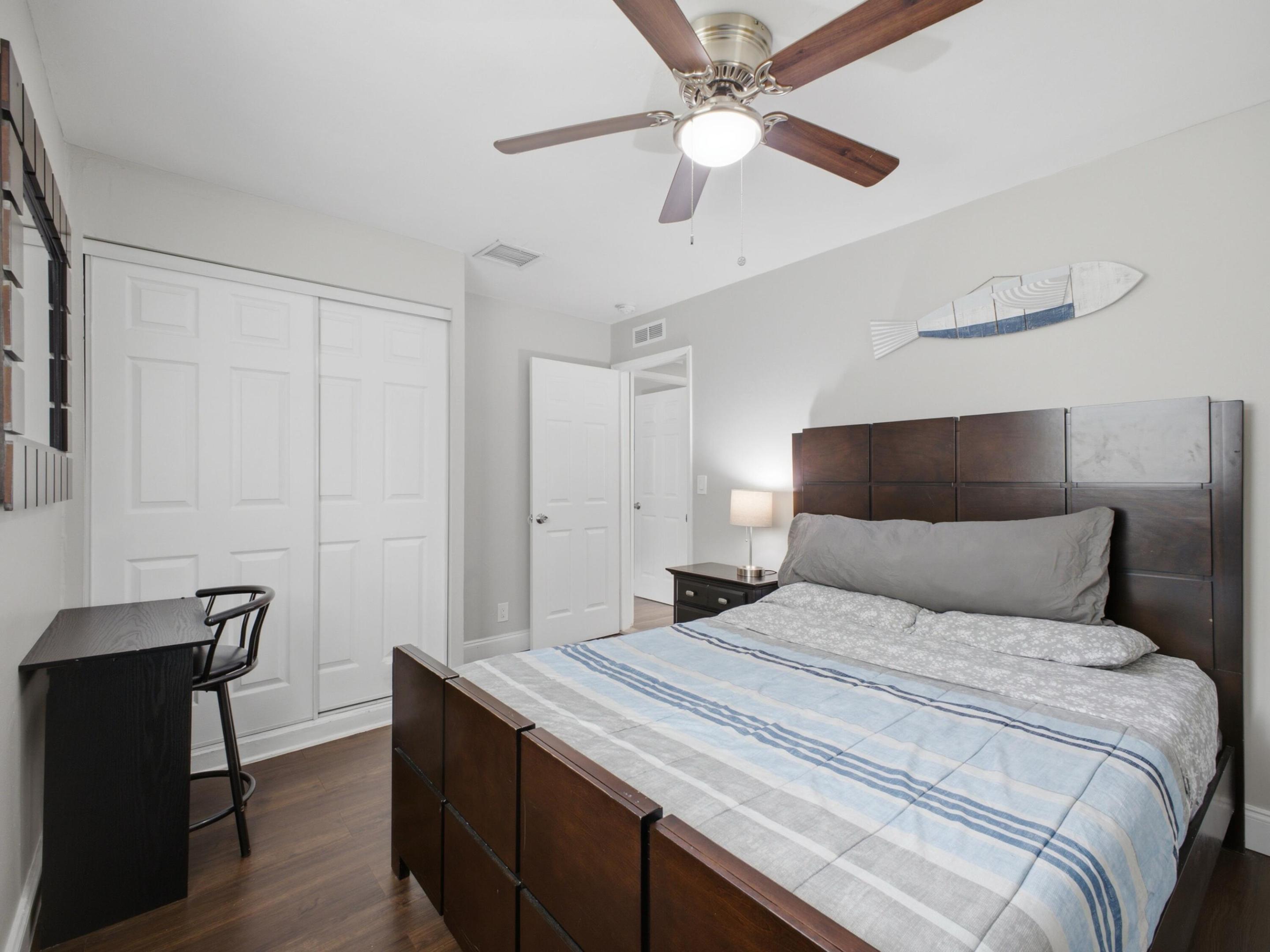 226 E Gateway Boulevard Property Photo 18