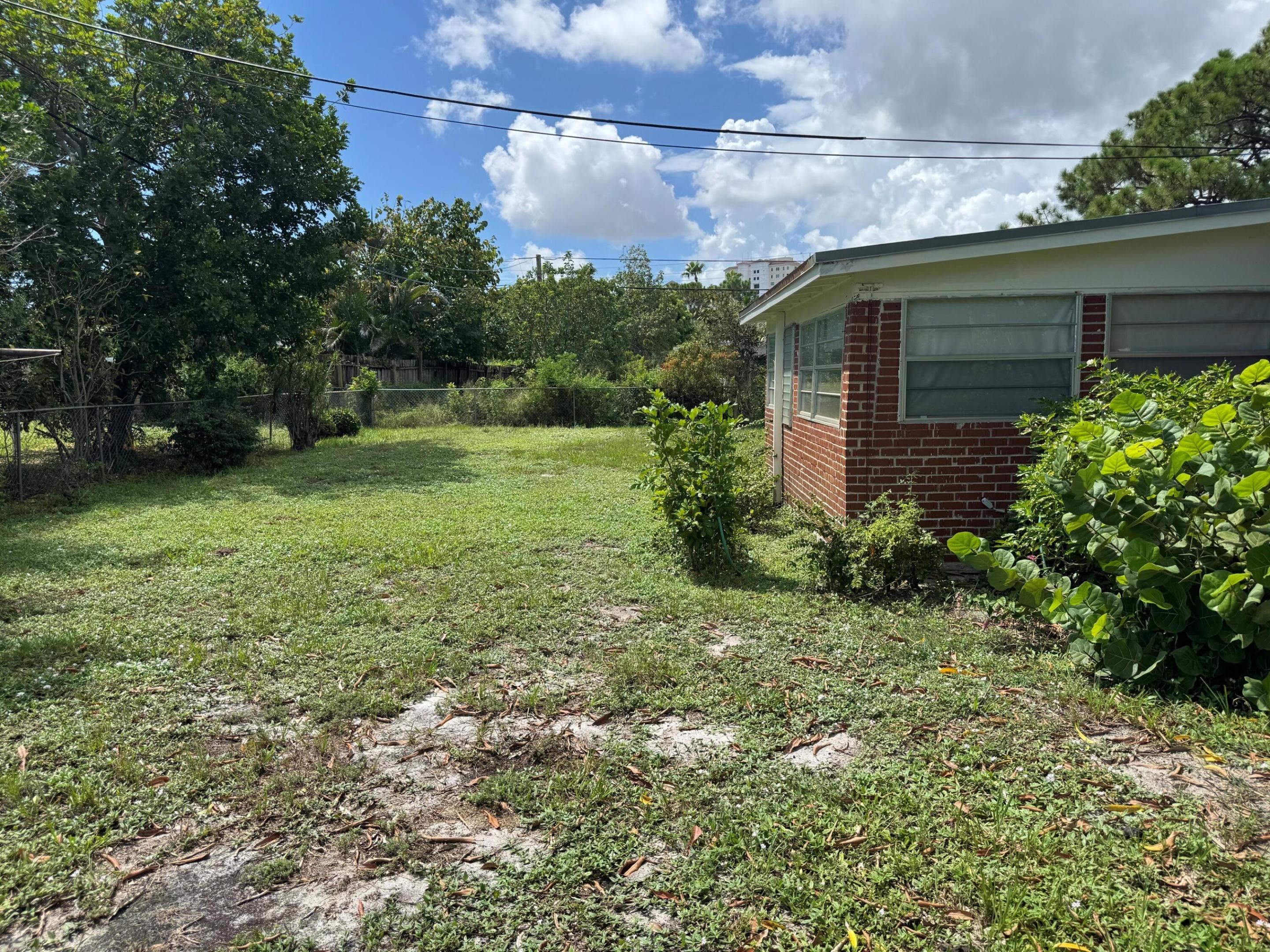 3651 Bahama Road Property Photo 4