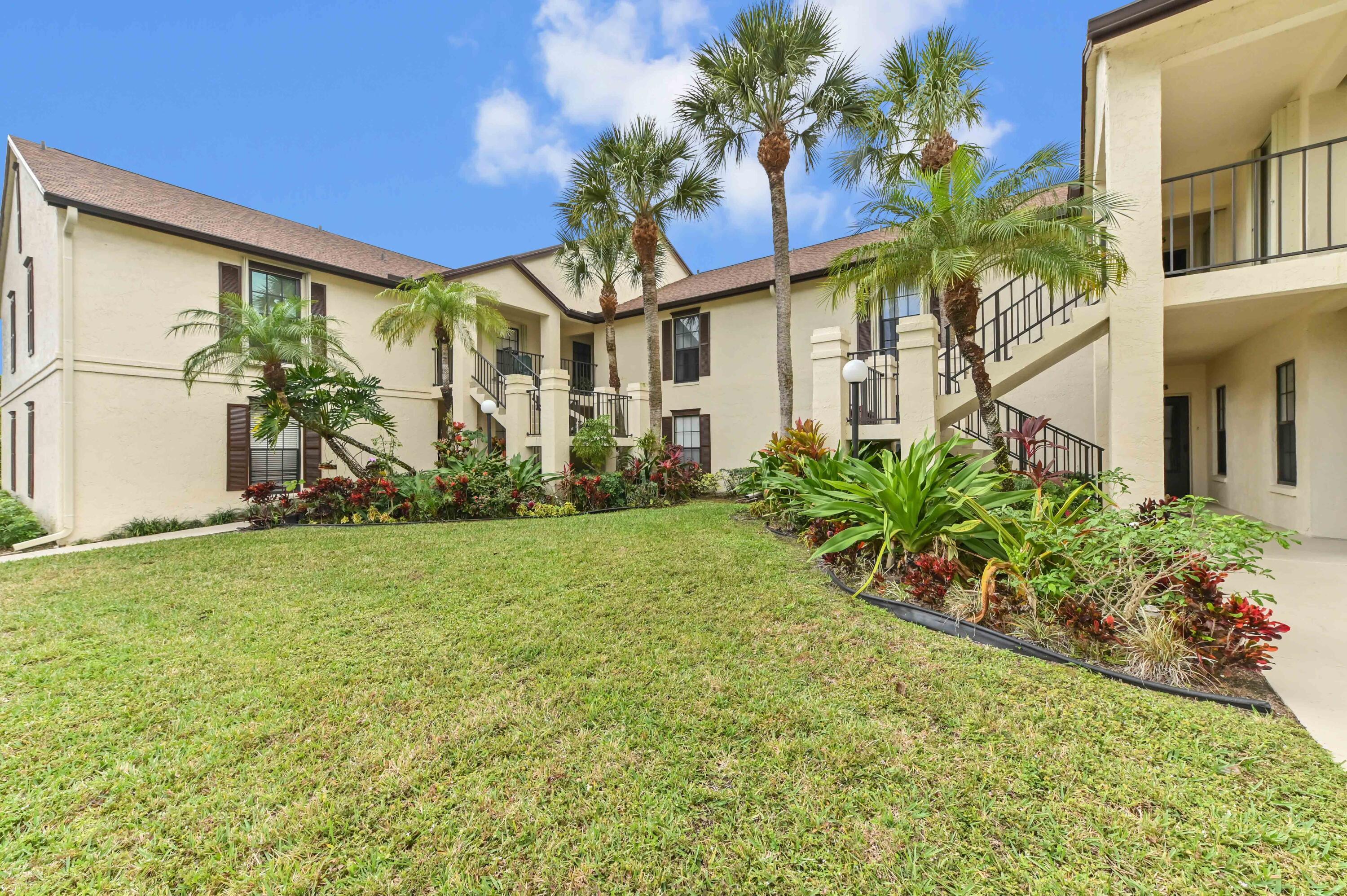 3385 Jog Park Drive Property Photo 1