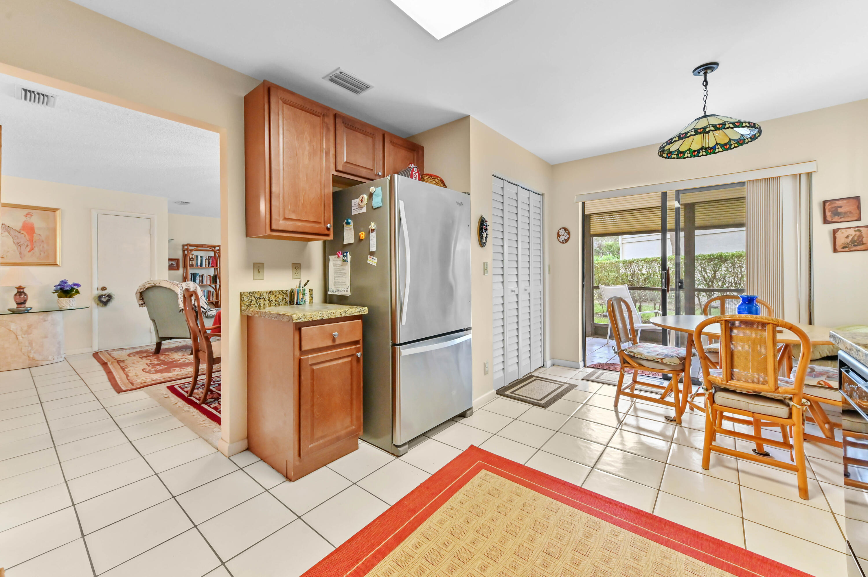 3385 Jog Park Drive Property Photo 4