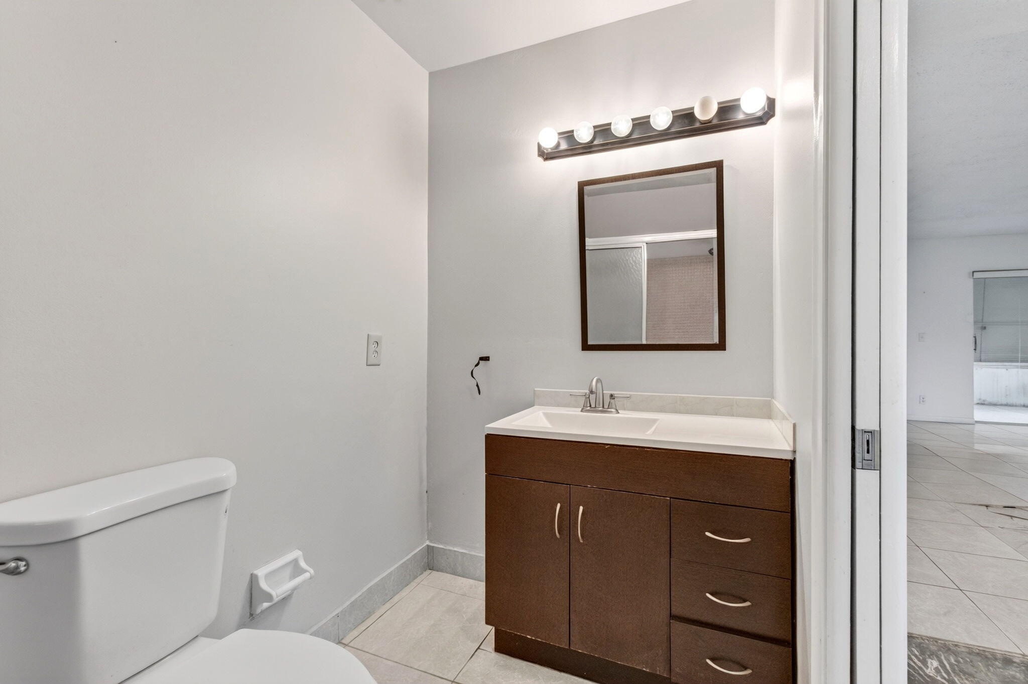 1057 E Circle Terrace Property Photo 12