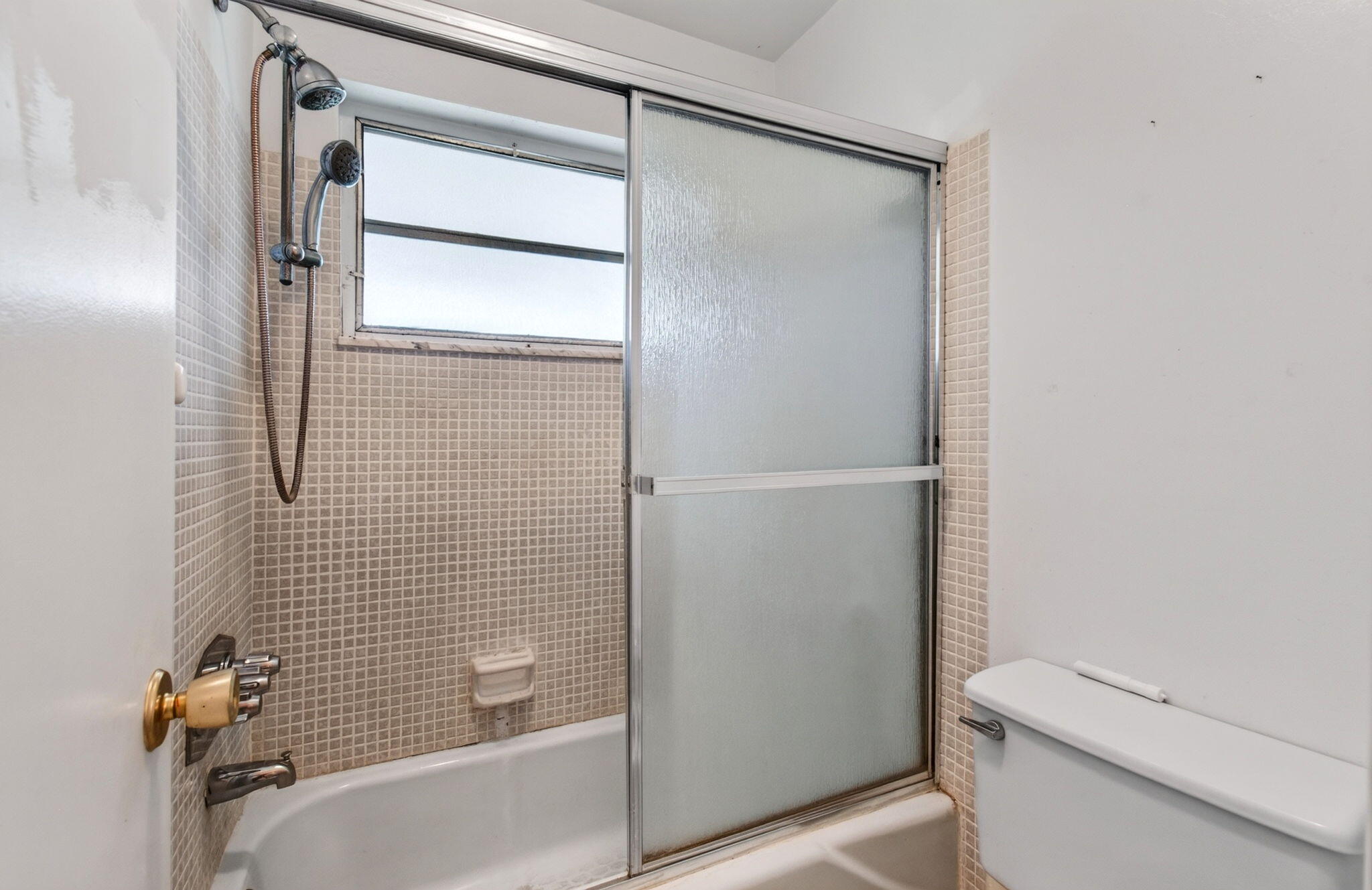 1057 E Circle Terrace Property Photo 17
